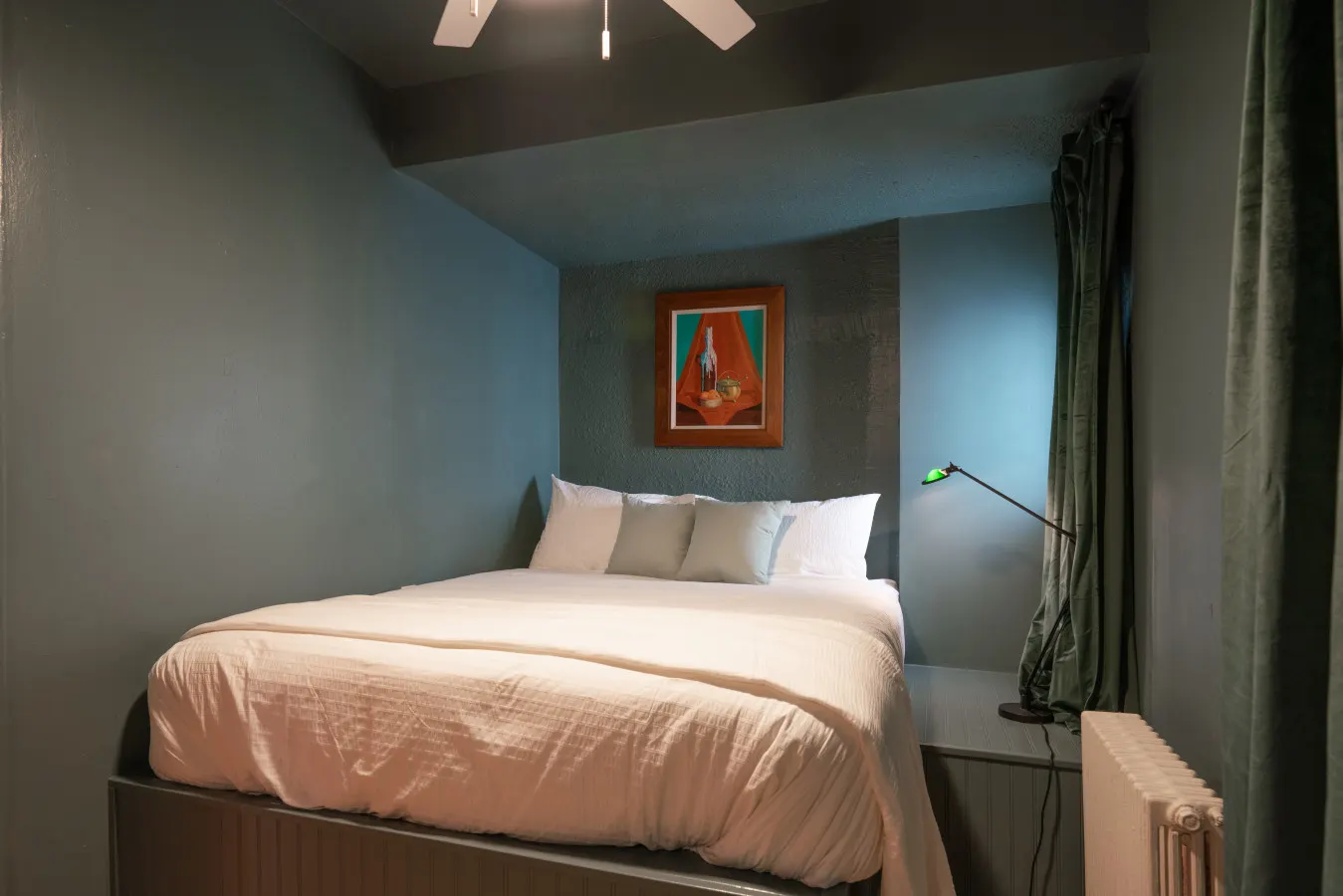 Entire Designer Building, Sleeps 14 Lake Effect Club 17