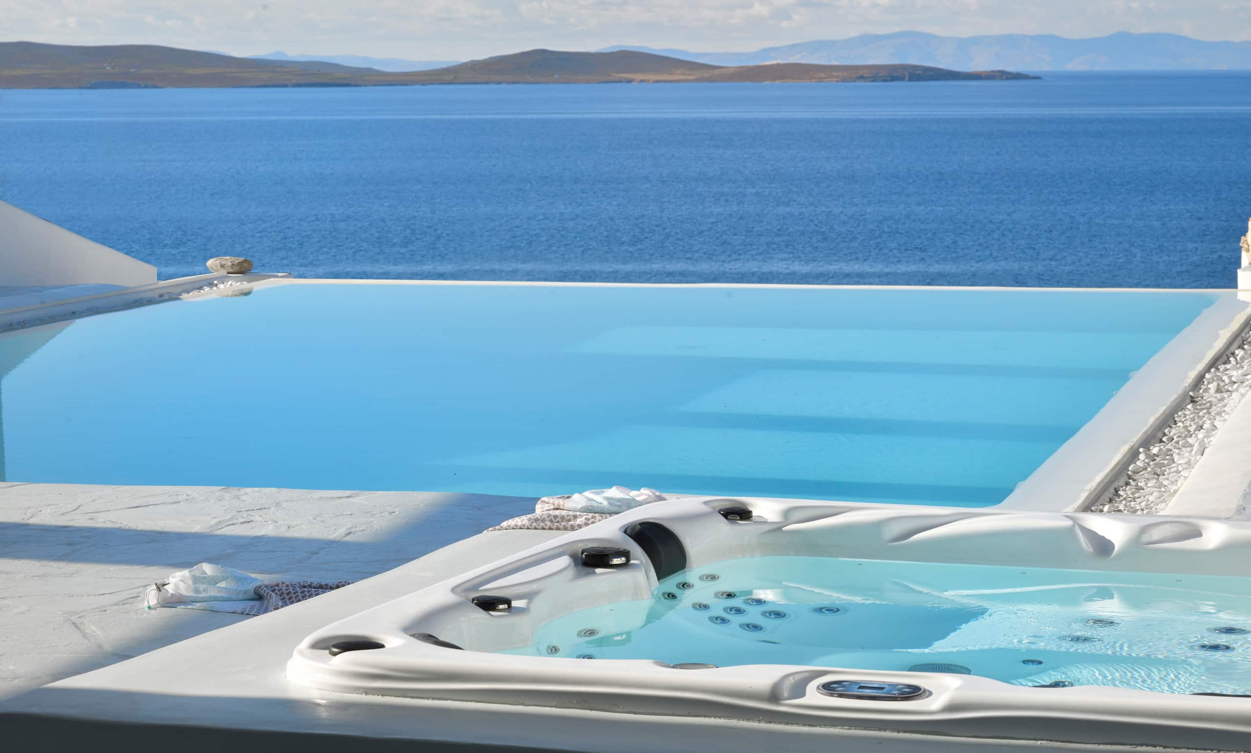 Villa Calypso Sunset infinity pool-hot tub — photo 2