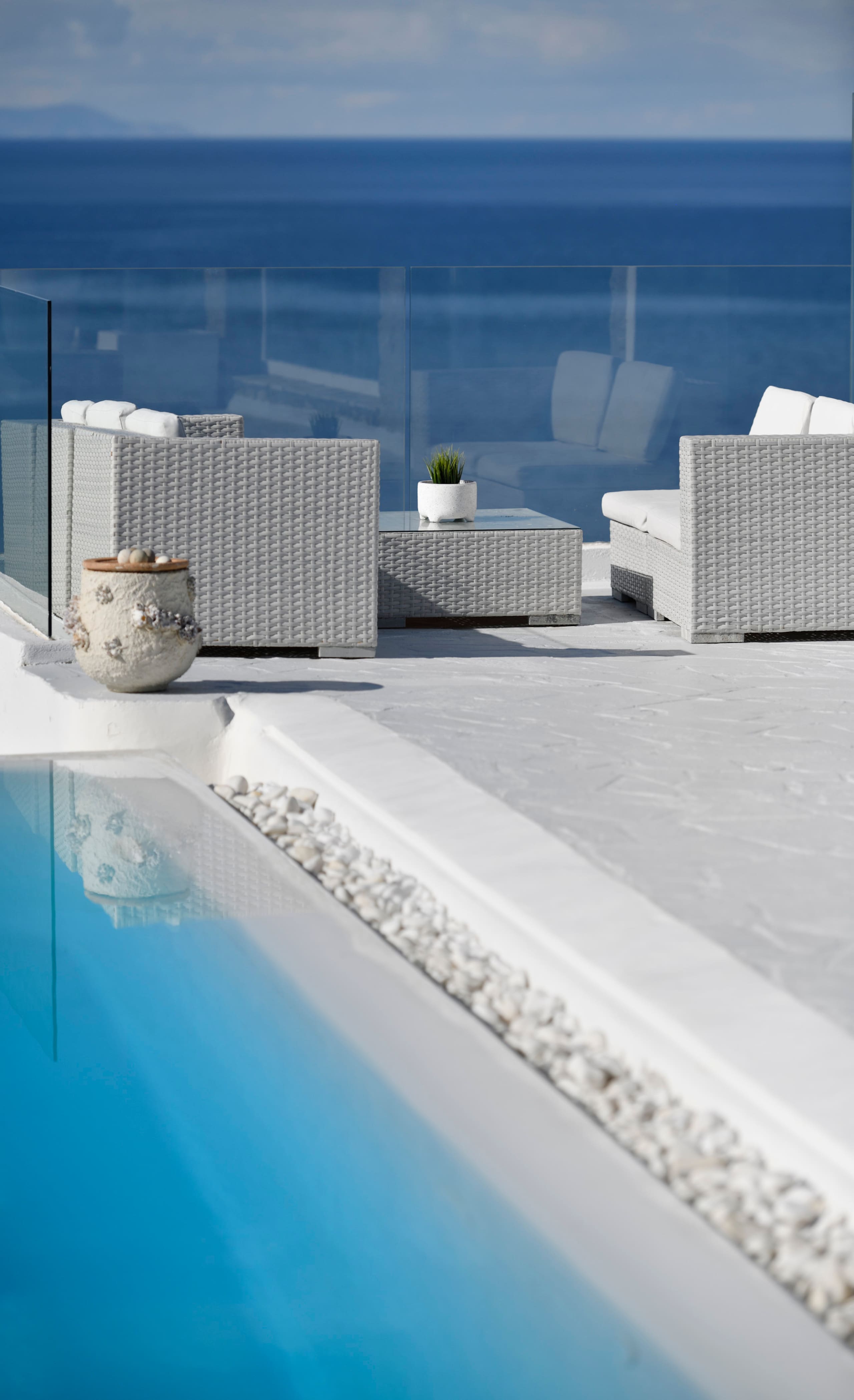 Villa Calypso Sunset infinity pool-hot tub 7
