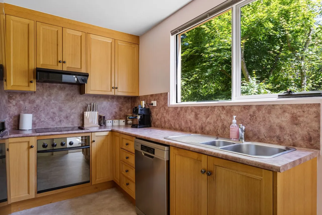 Tookenburg Townhouse - East Launceston 10