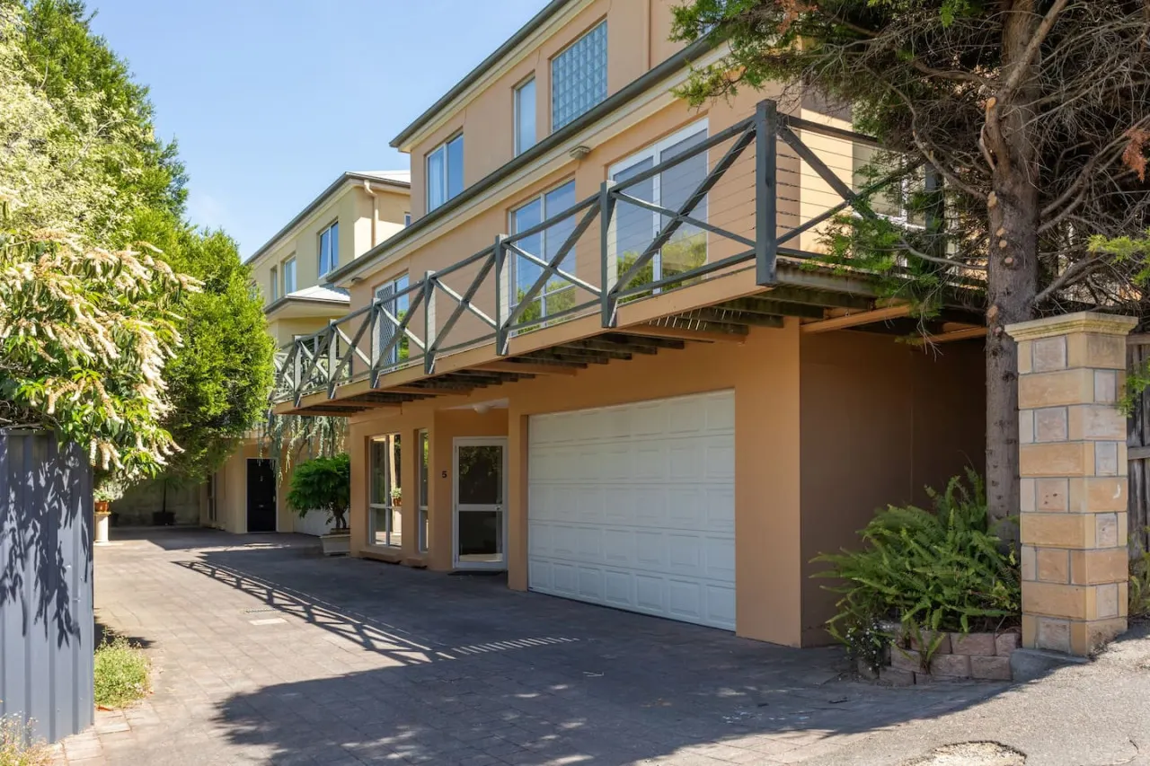 Tookenburg Townhouse - East Launceston — photo 4