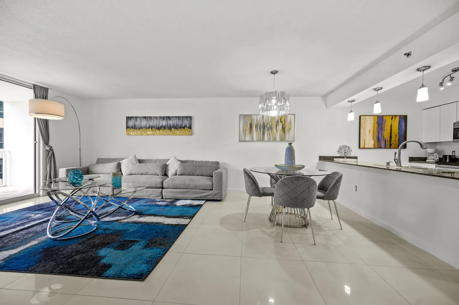 Superb Condo with parking in Brickell Miami 10