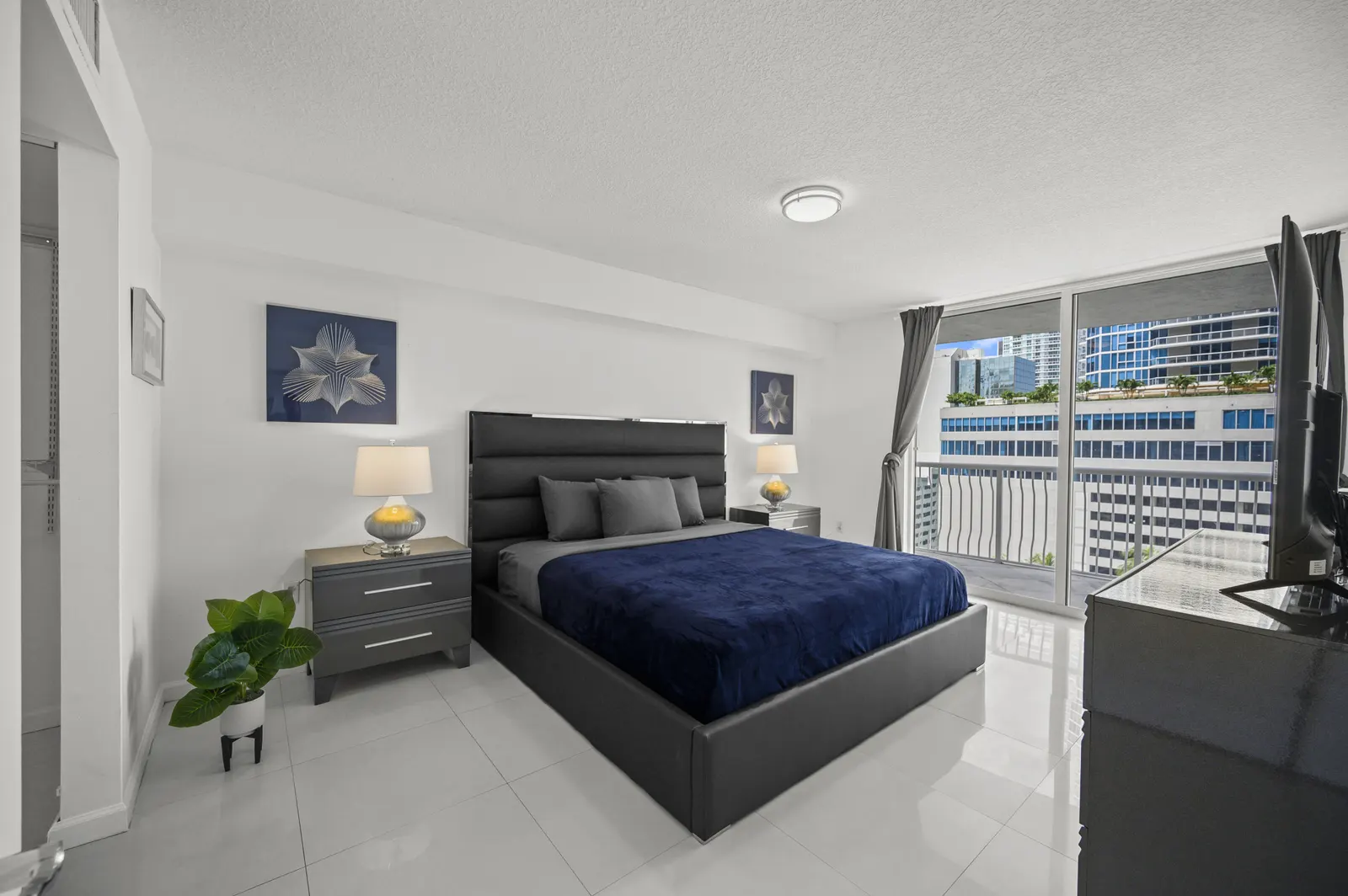 Superb Condo with parking in Brickell Miami 5