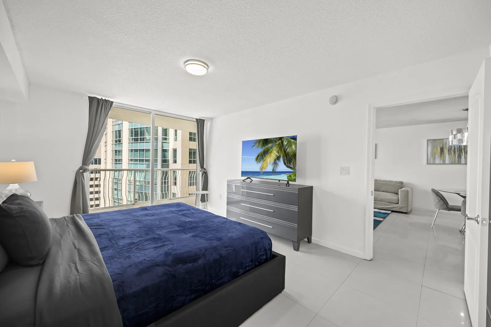 Superb Condo with parking in Brickell Miami 6