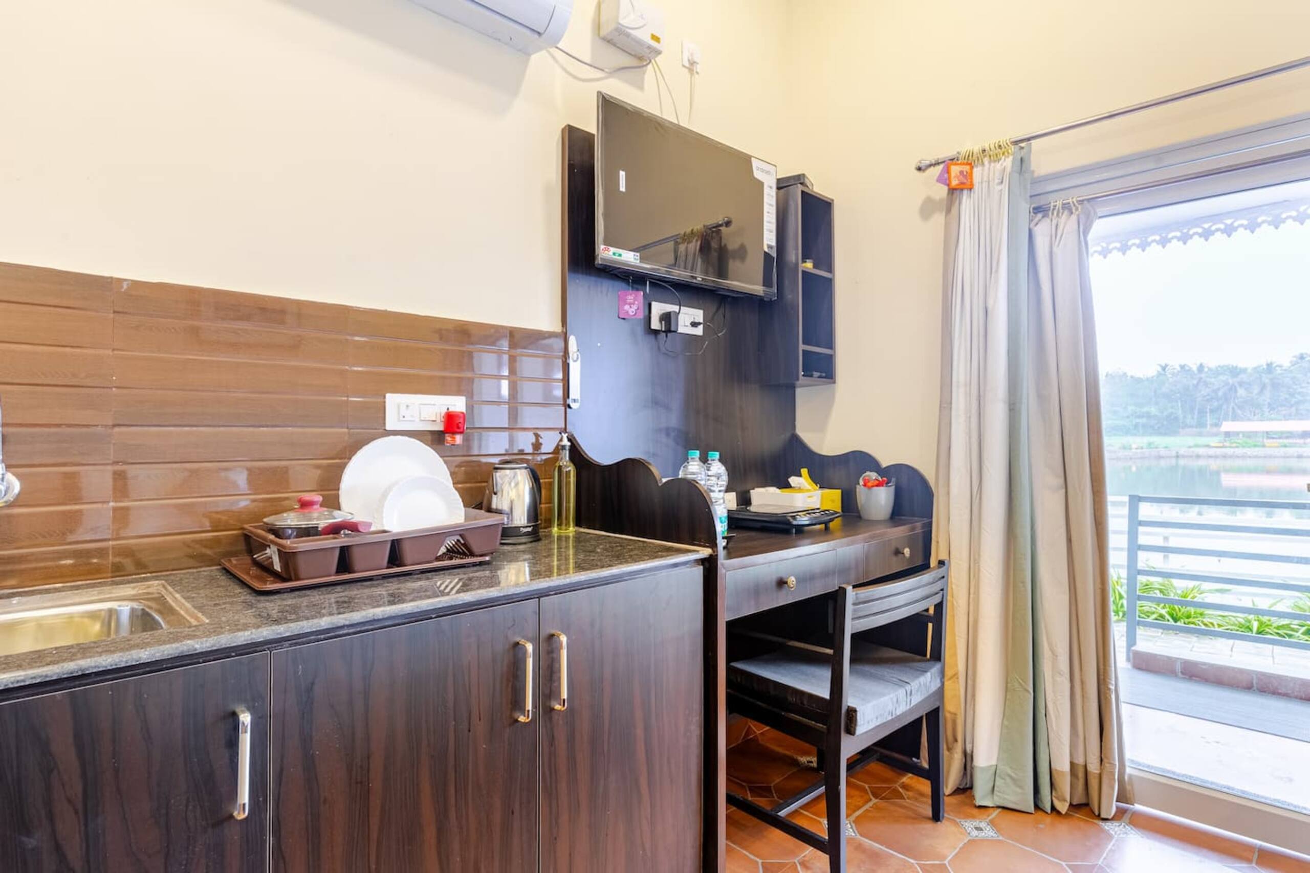 Lake View Apartments in Majorda 9