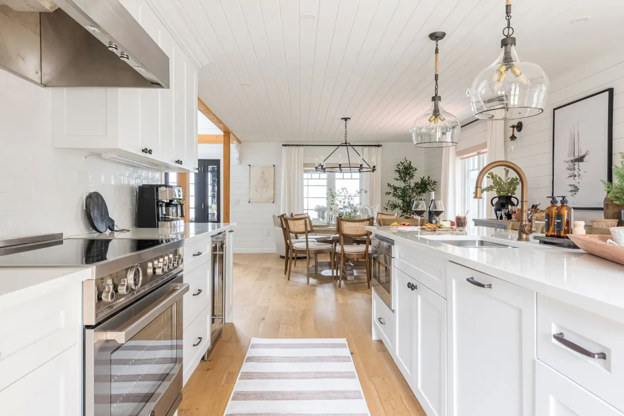 Atlantic Pearl - Luxurious Ocean Front Experience, Ocean Views, Firepit, Wood Burning Fireplace 9