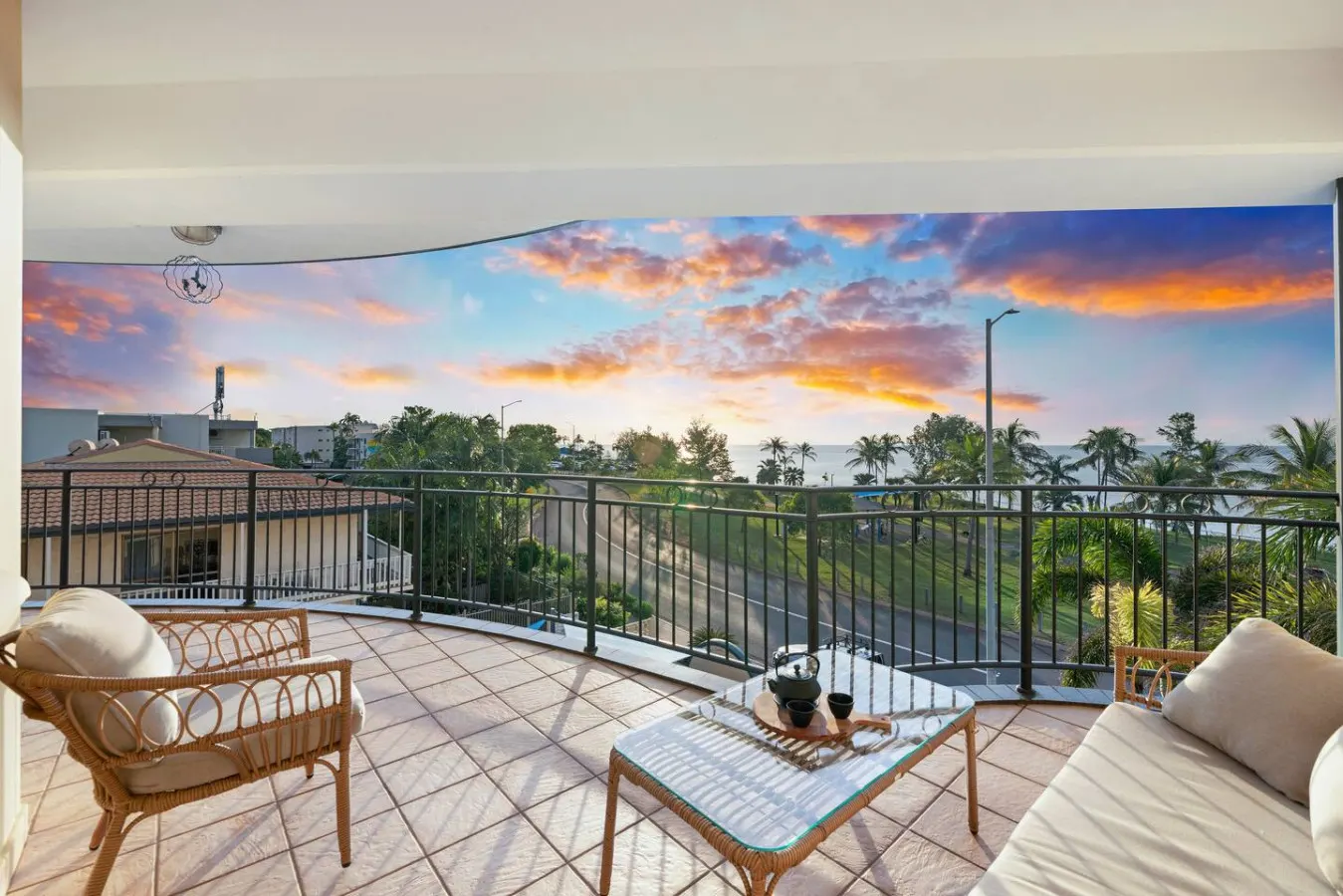 Nightcliff Foreshore: Seaview ~ Pool ~ Workspace 10