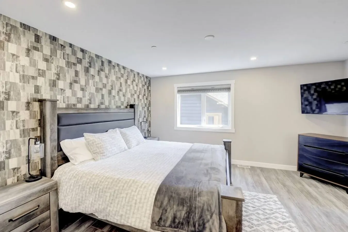 Brand NEW! Executive Mountain Home W/Stunning Views 15
