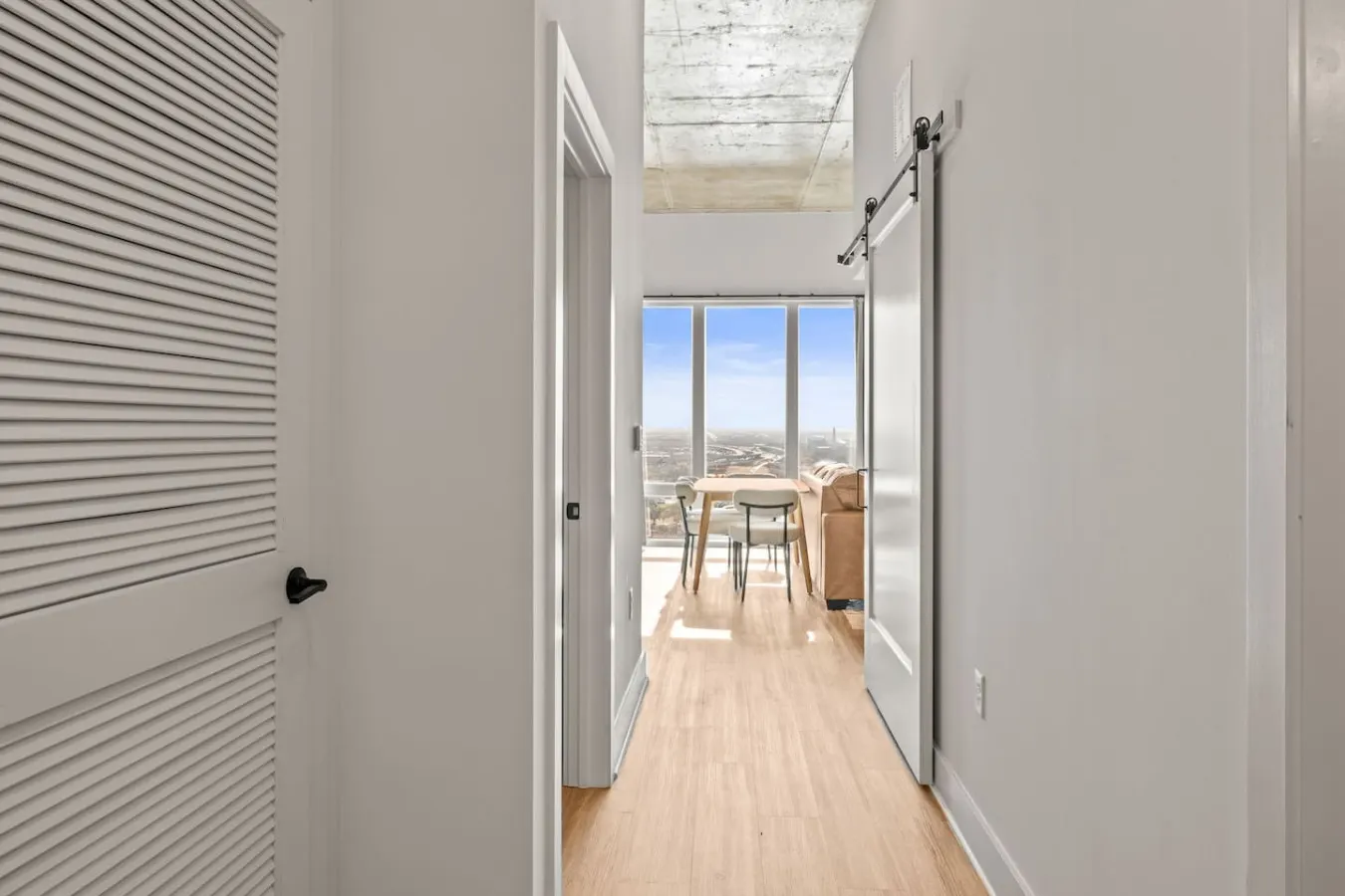 Cozy Channelside 1BR Near DT Free Pool & Gym 17