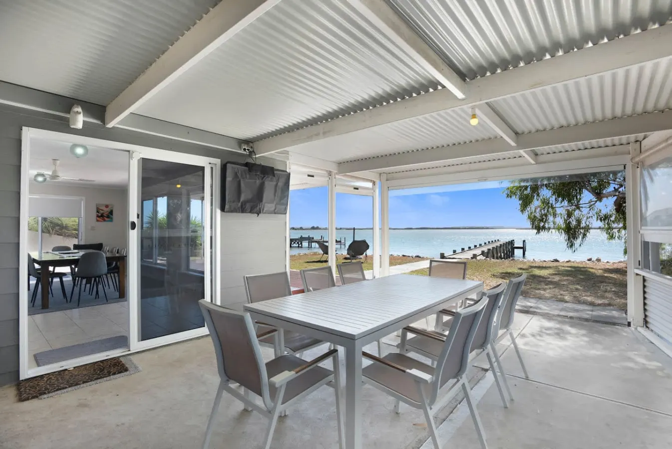 Mundoo Waters—Tranquil Waterfront Haven with Jetty — photo 2