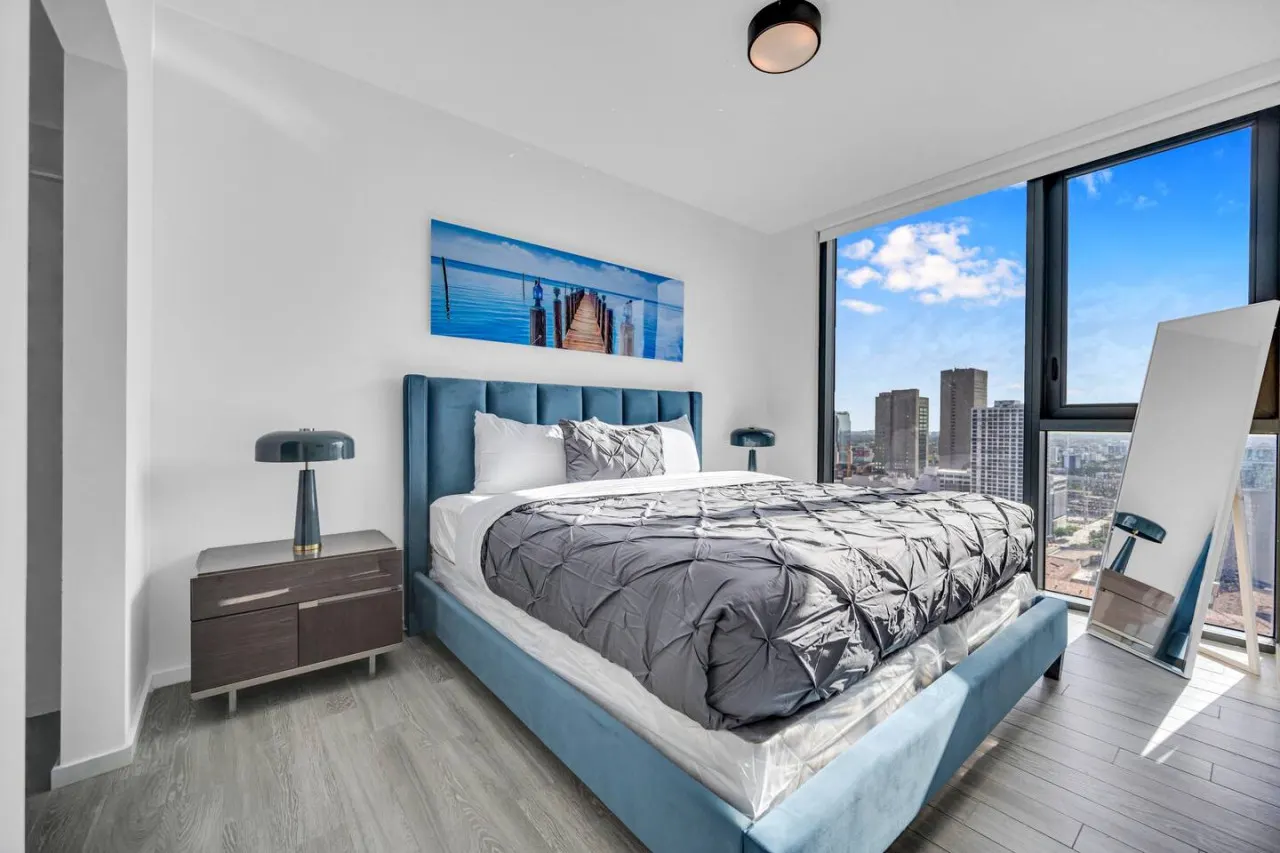 Stunning High Floor 3 Bedrooms Unit Downtown Miami 13