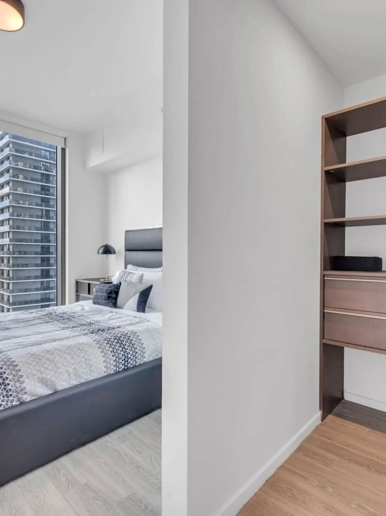 Stunning High Floor 3 Bedrooms Unit Downtown Miami 20