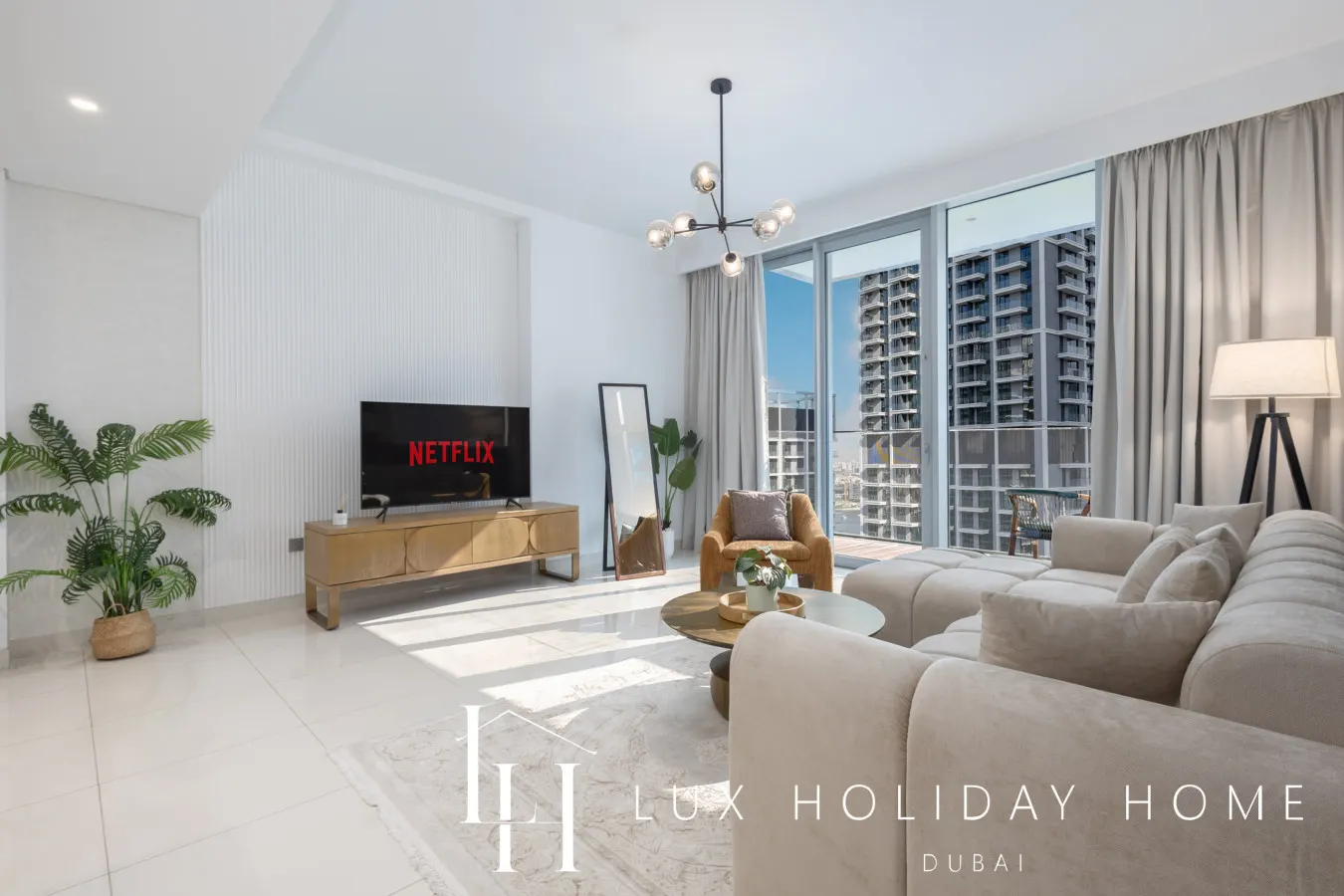 LUX The Beach Isle View Suite 2 10