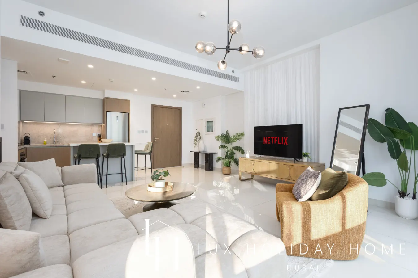 LUX The Beach Isle View Suite 2 6