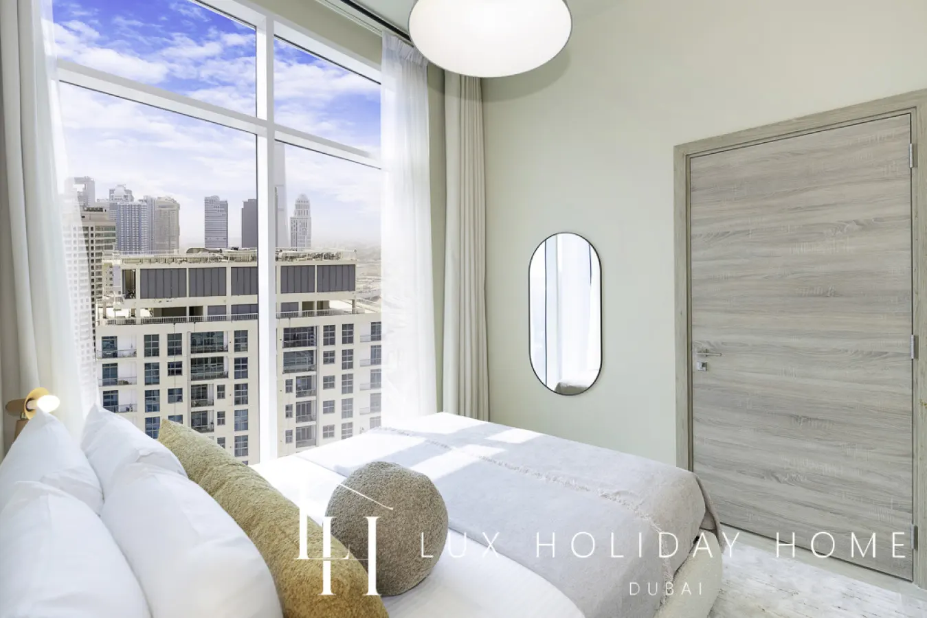 LUX The Ultimate Marina View Suite 17