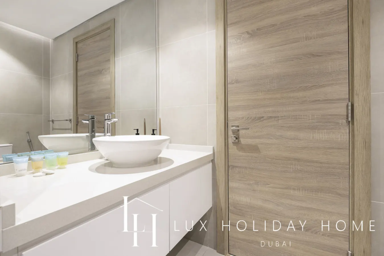 LUX The Ultimate Marina View Suite 19