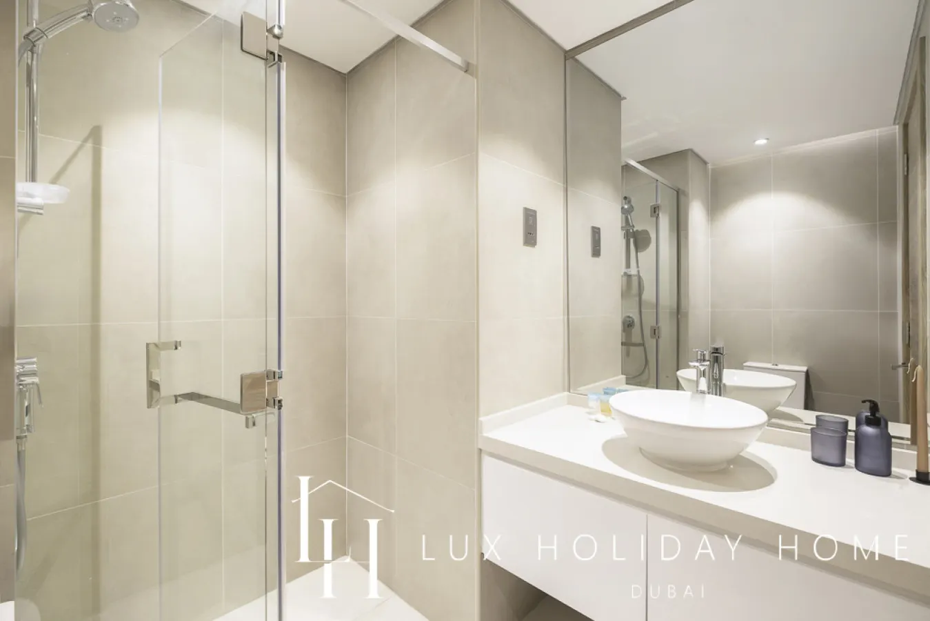 LUX The Ultimate Marina View Suite 20