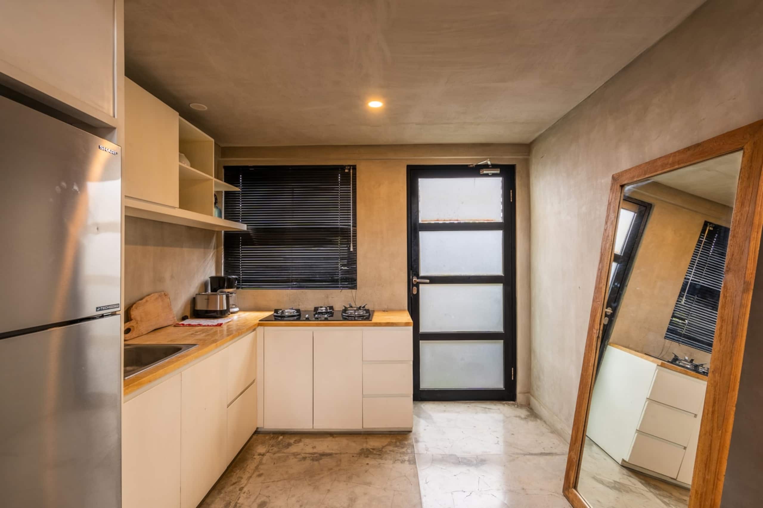 1BR Central Canggu Modern Loft – Shared Pool & BBQ - Apartments for Rent in Canggu, Bali, Indonesia 8