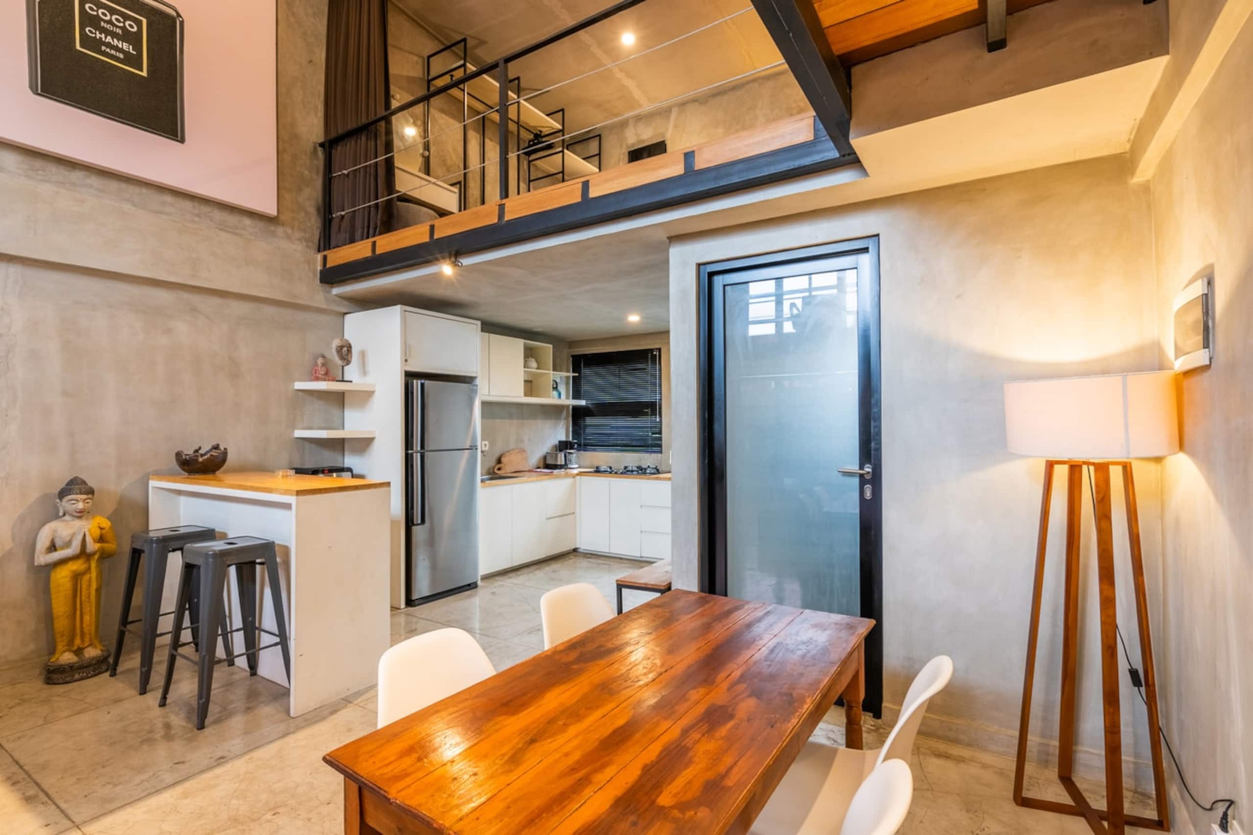1BR Central Canggu Modern Loft – Shared Pool & BBQ - Apartments for Rent in Canggu, Bali, Indonesia 10