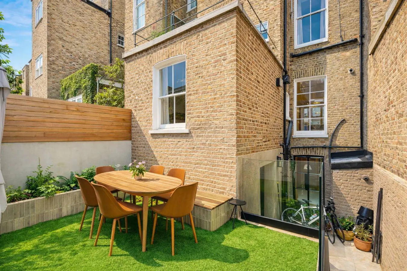 Notting Hill 4-Bed | Private Garden & Home Office