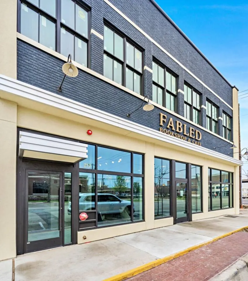 Modern Downtown Domicile - Walk To The Silos 17