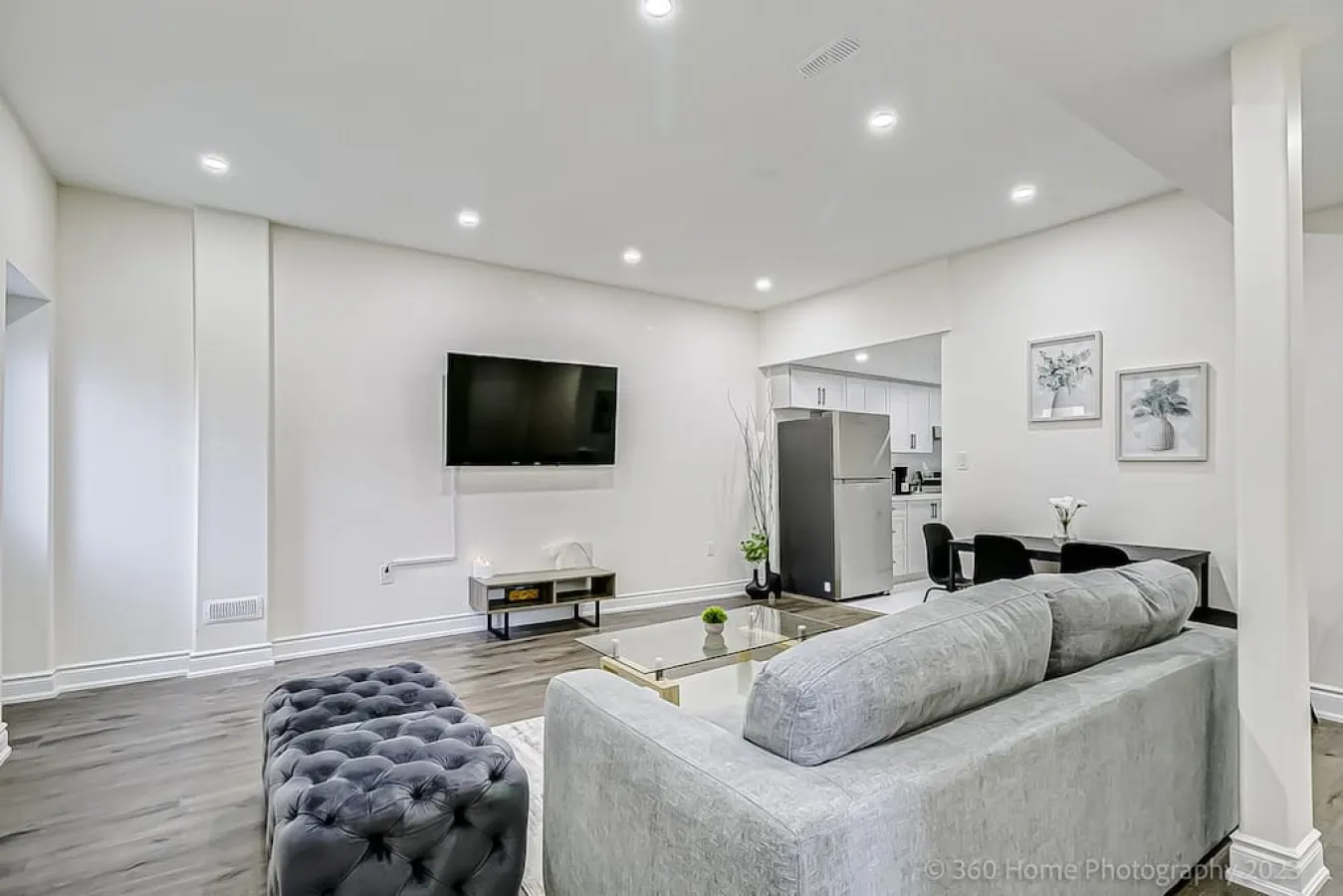 Spacious & Elegant 2BR Free Parking 9