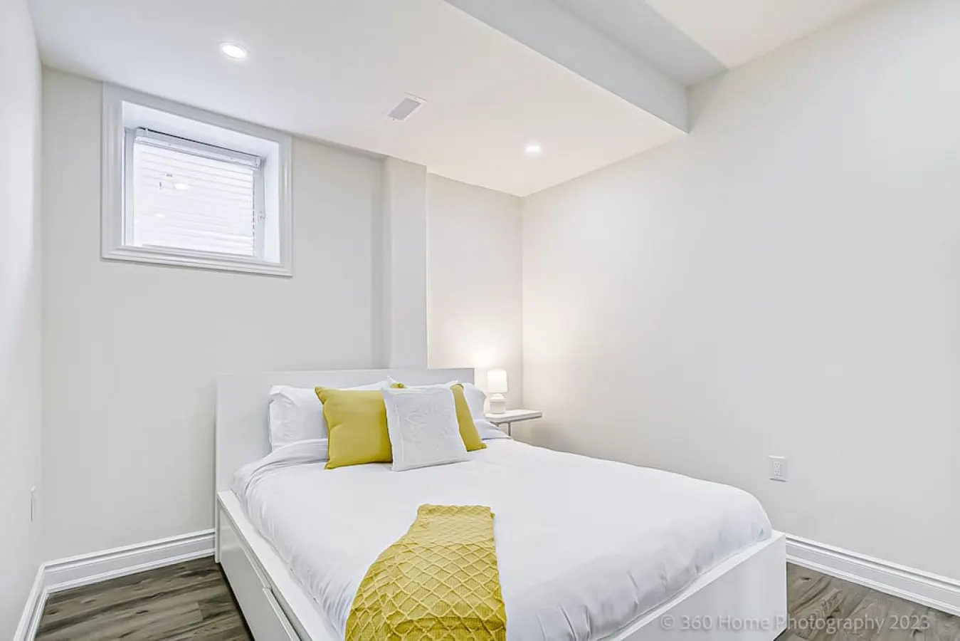 Spacious & Elegant 2BR Free Parking 13