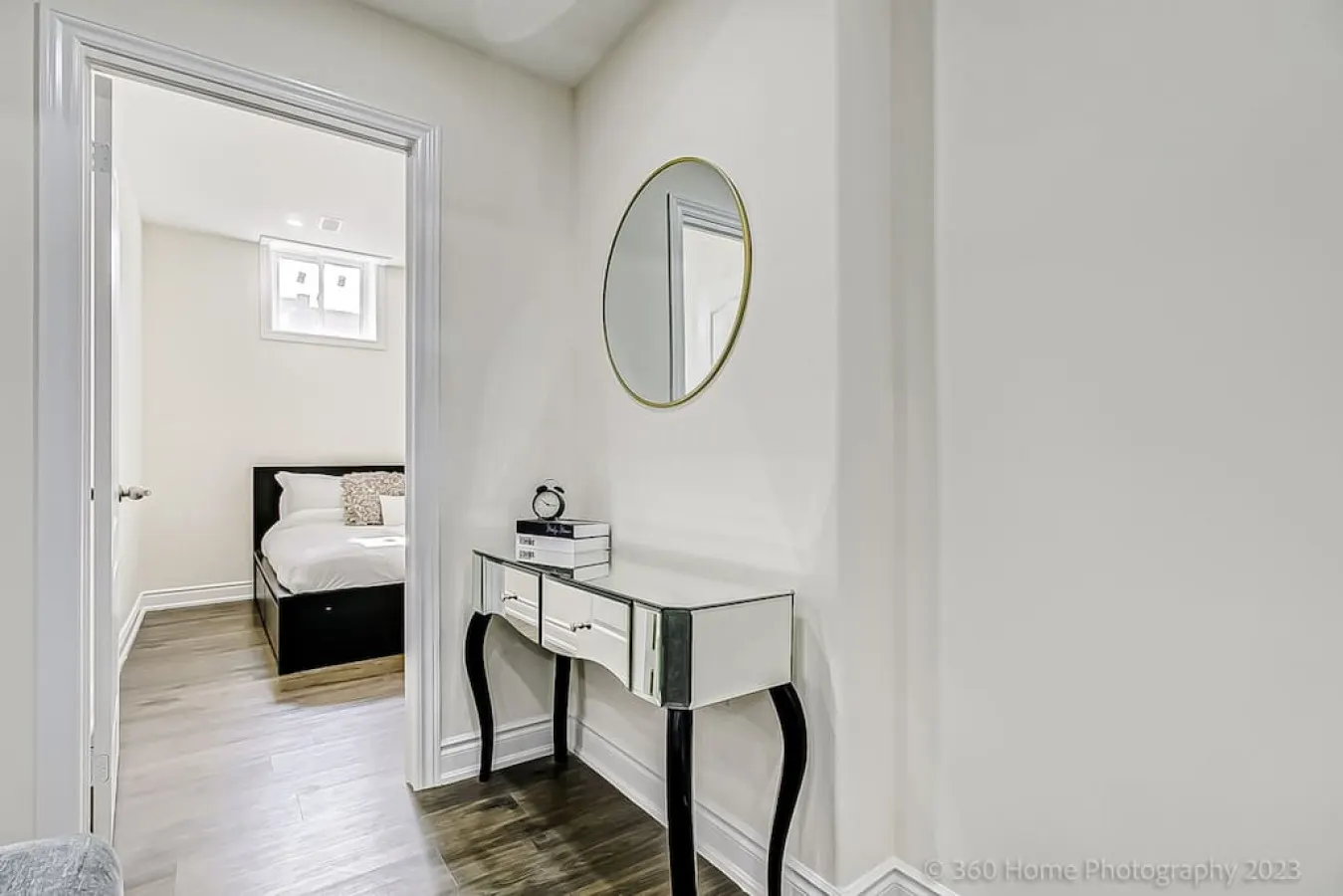 Spacious & Elegant 2BR Free Parking 15