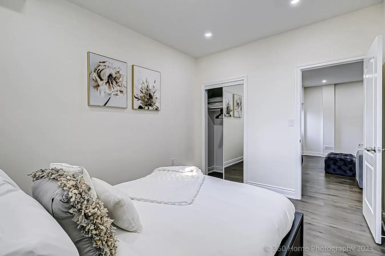 Spacious & Elegant 2BR Free Parking 18