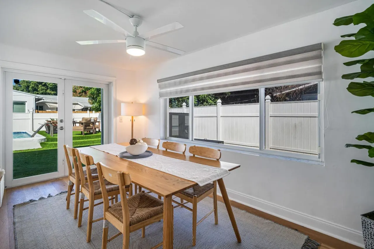 XO Haus 4BR 2BA for 8 Pool, Fire Pit, PingPong, Outdoor Dine, King Bed & More North Miami 6