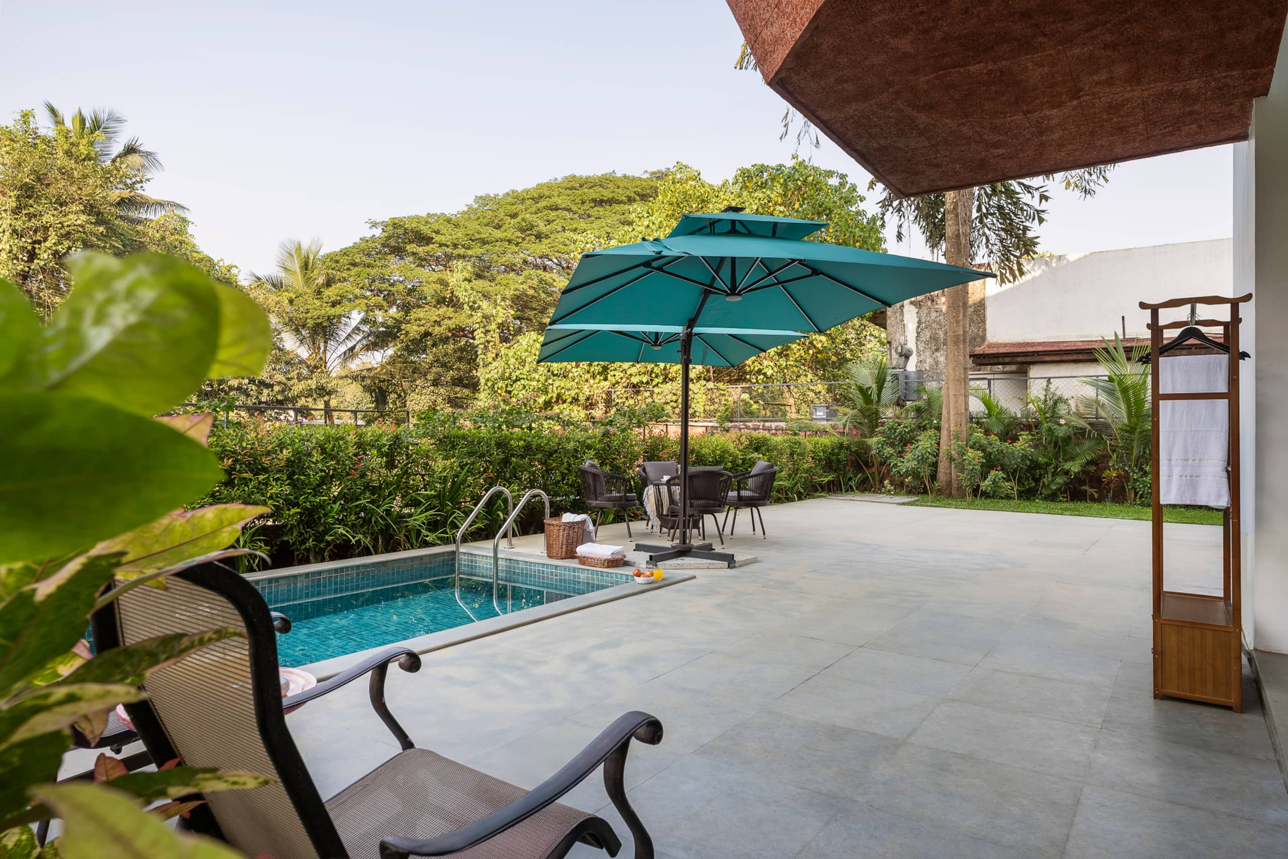 ElVolar Tropical 2BHK Retreat w/ Private Pool 24