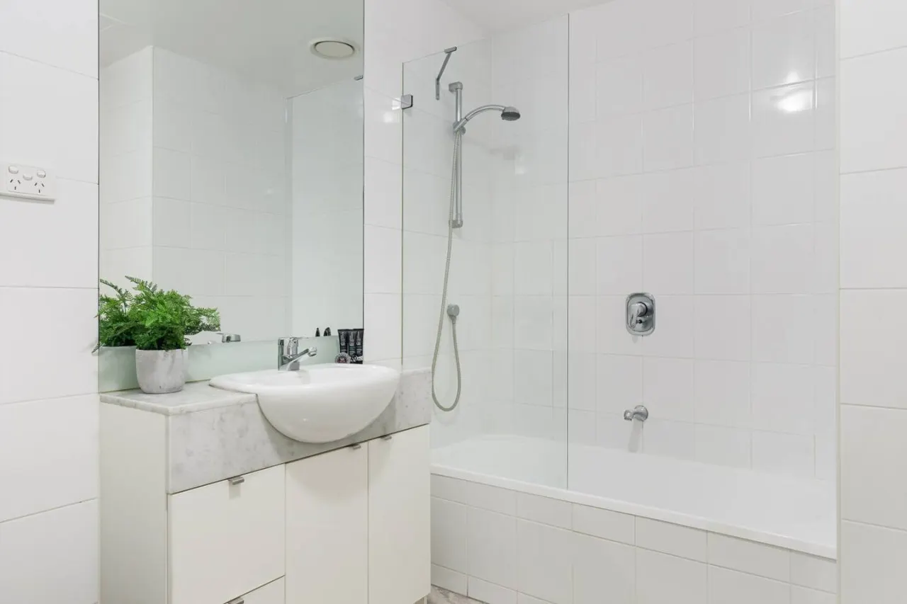 Ayla - 2BD/2Bth Melbourne Home with 3 beds 19