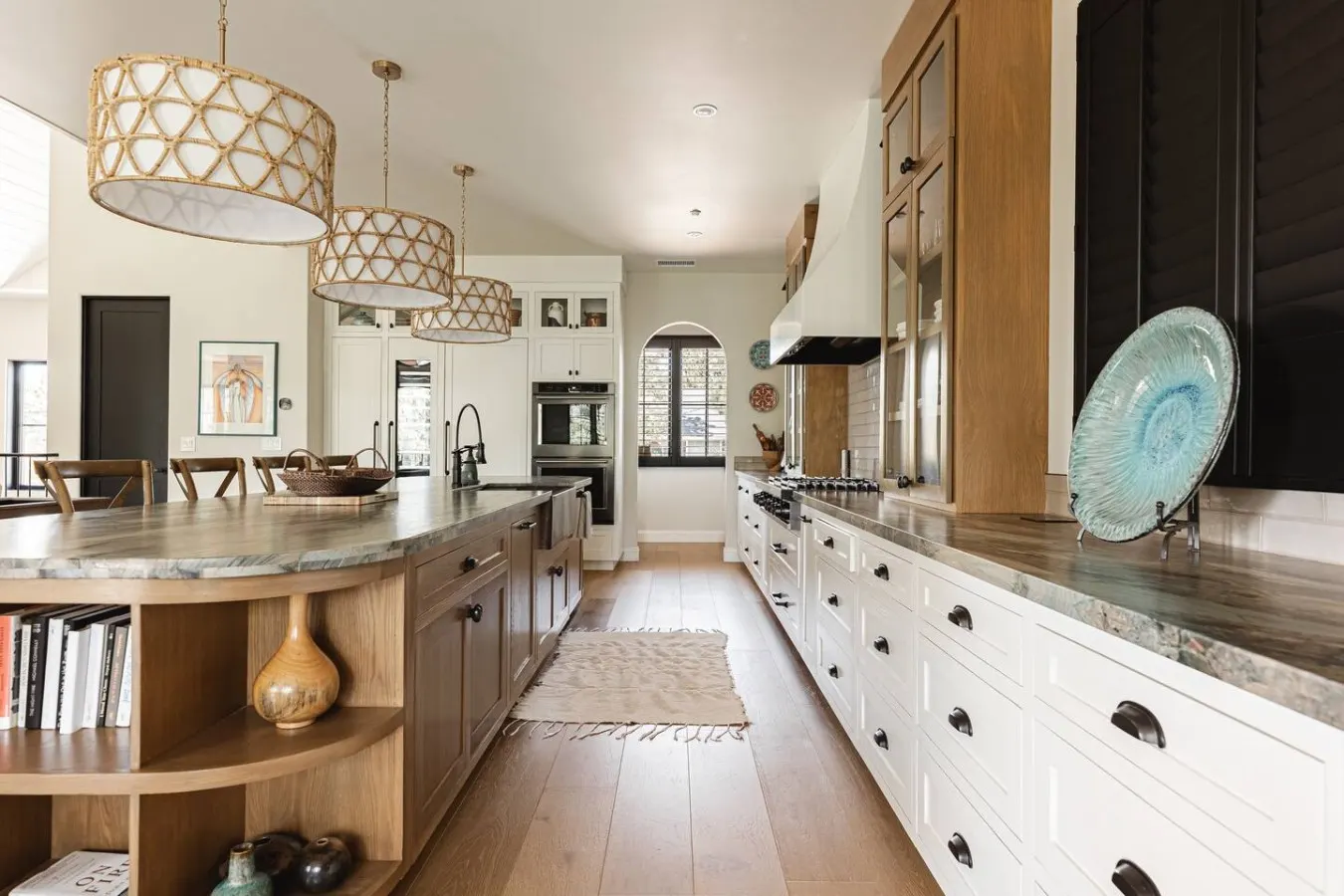 Custom Lux Cabin, Lake Views, Spa & Game Room 10