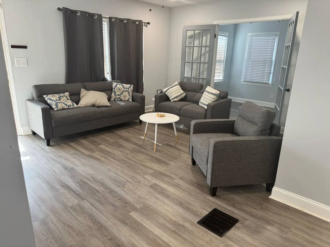 West End Retreat w/ Deck & Large Backyard 8