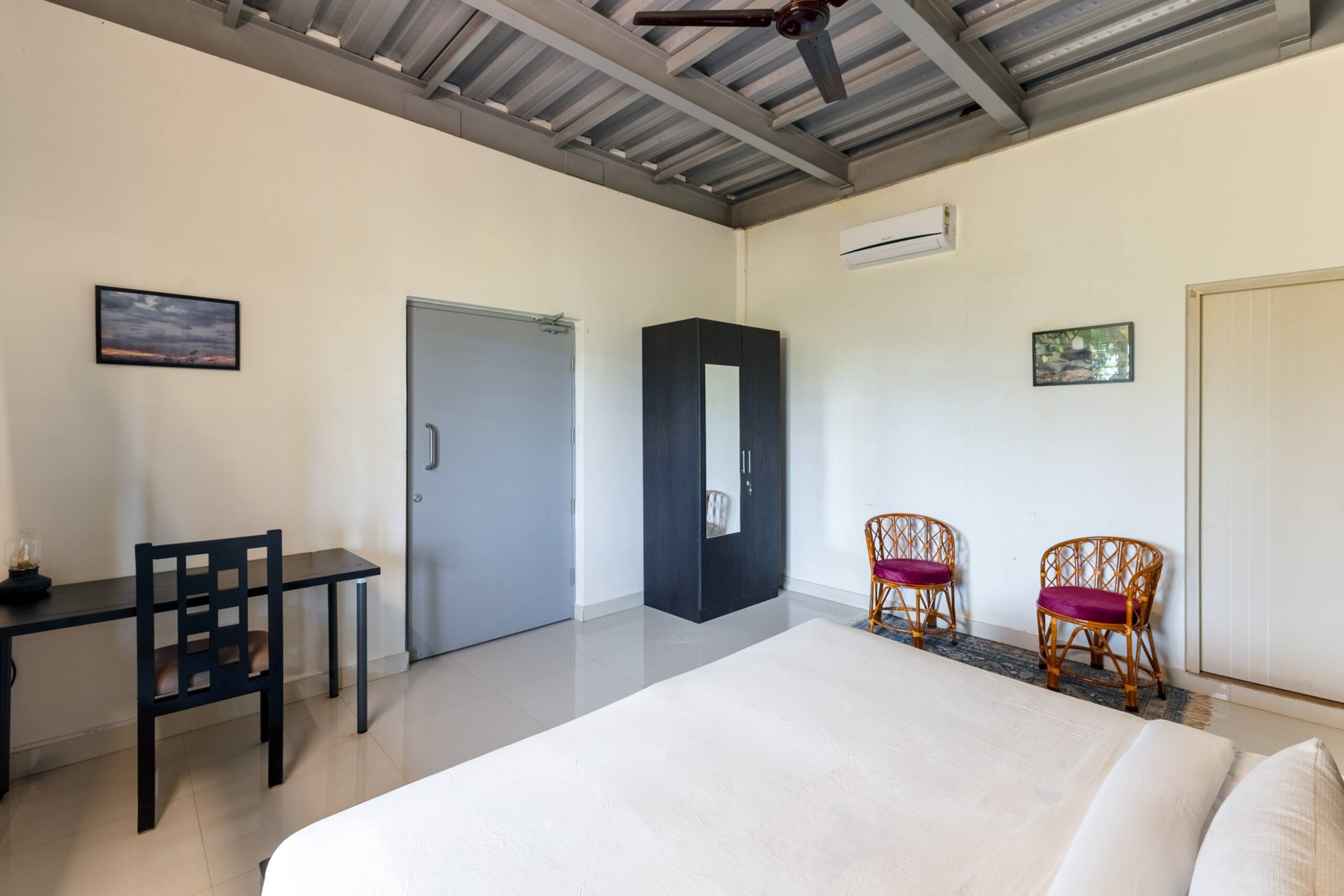 StayVista at Feel Good Farm Stay w/ BBQ & Bonfire 14