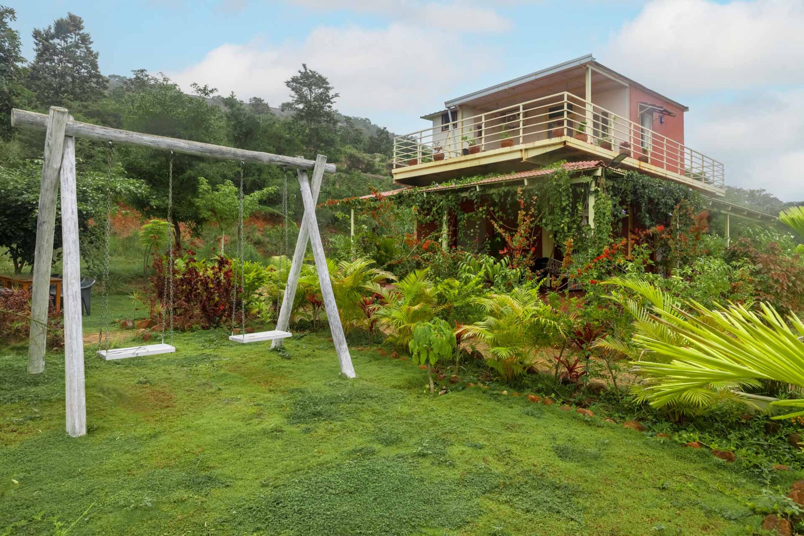 StayVista at Feel Good Farm Stay w/ BBQ & Bonfire 2