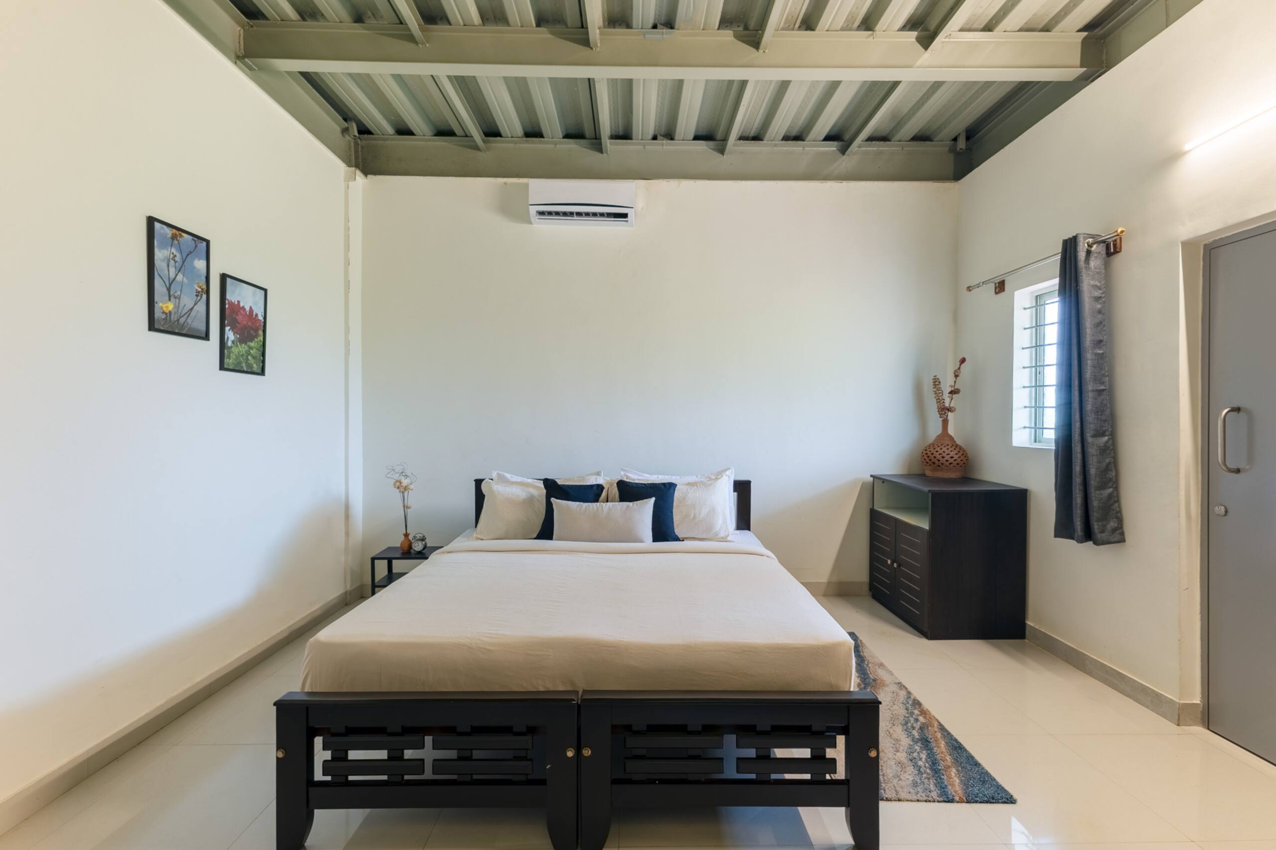 StayVista at Feel Good Farm Stay w/ BBQ & Bonfire 12