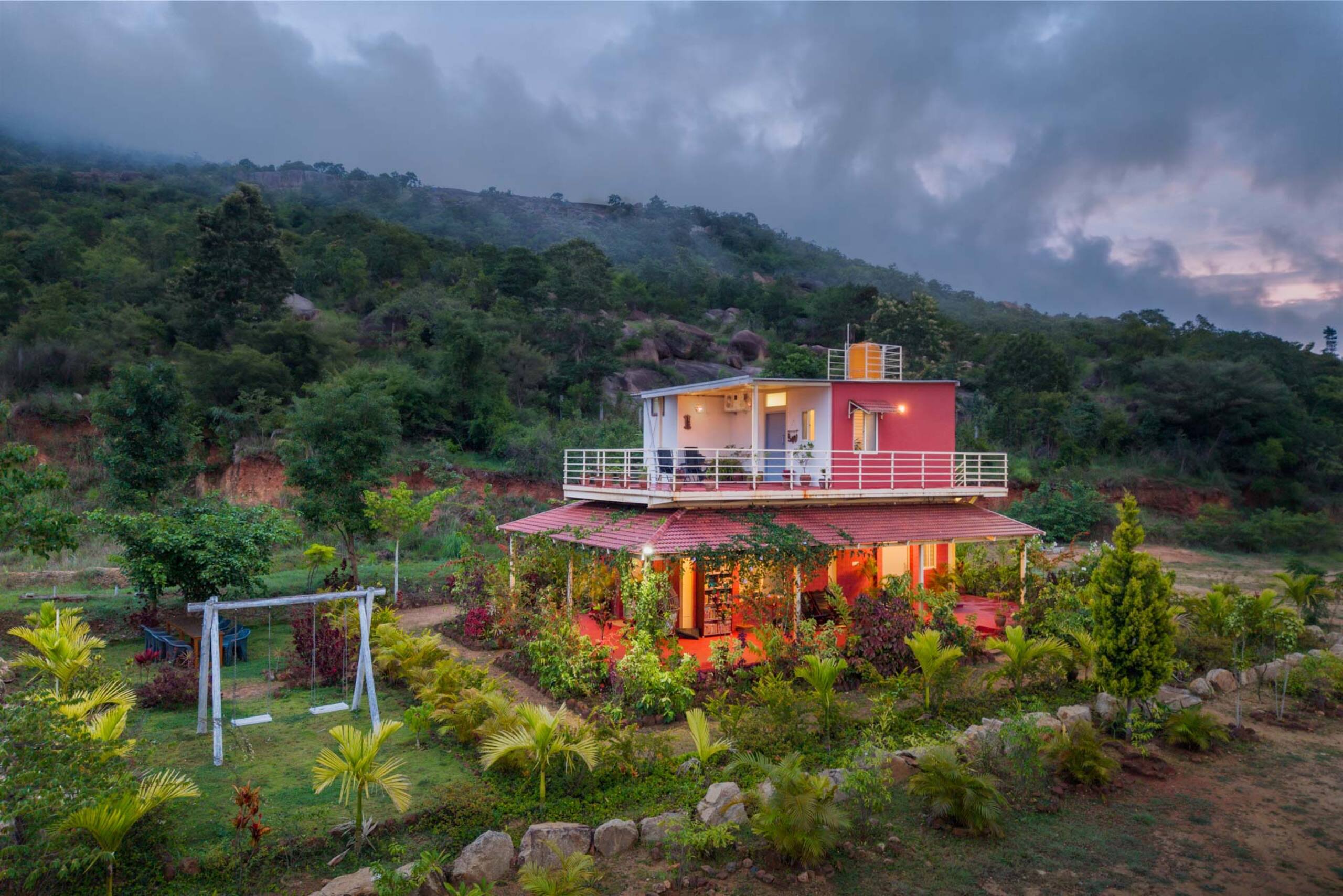 StayVista at Feel Good Farm Stay w/ BBQ & Bonfire 1