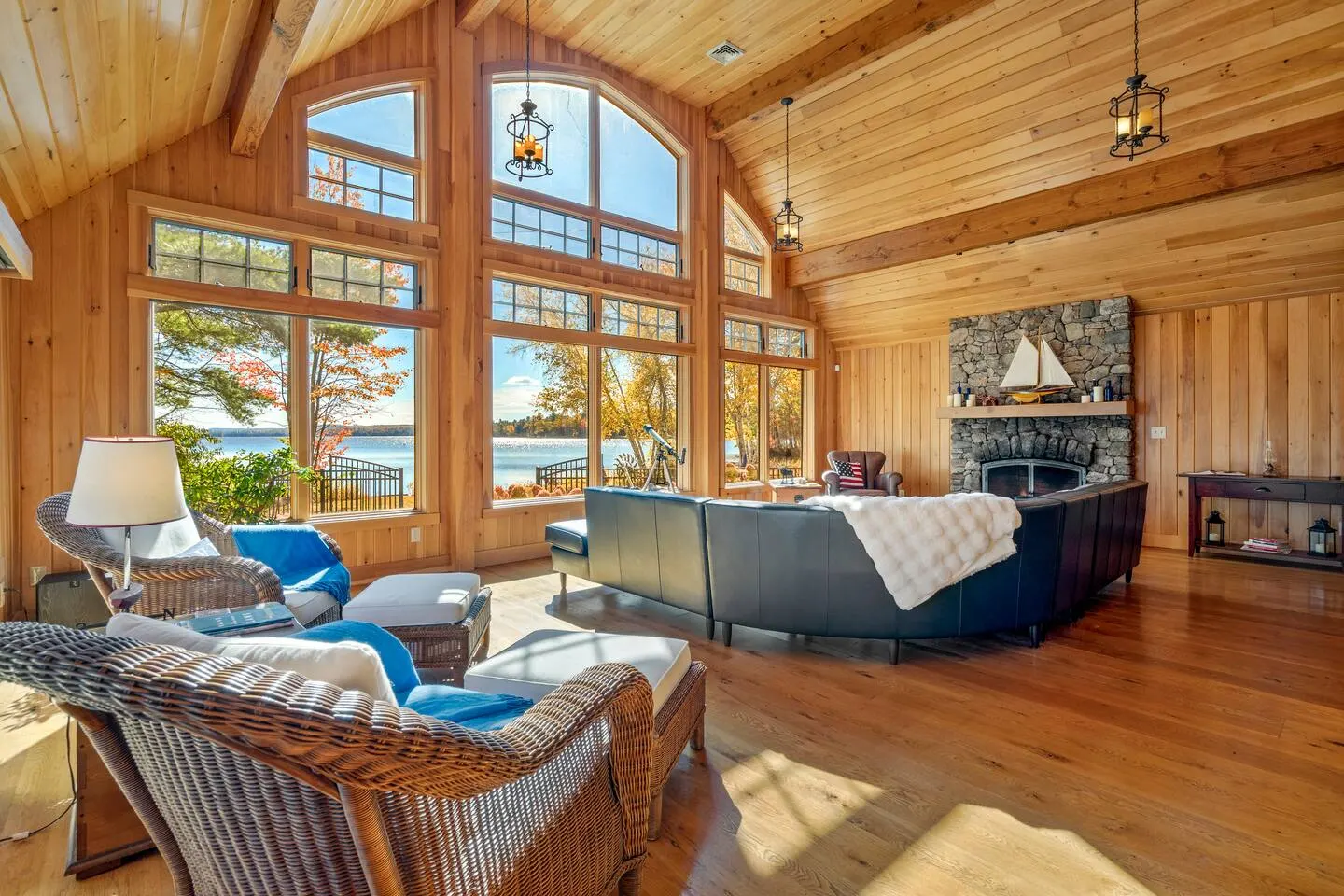 Long Lake Luxury Hot Tub, Theater, Private Dock 18