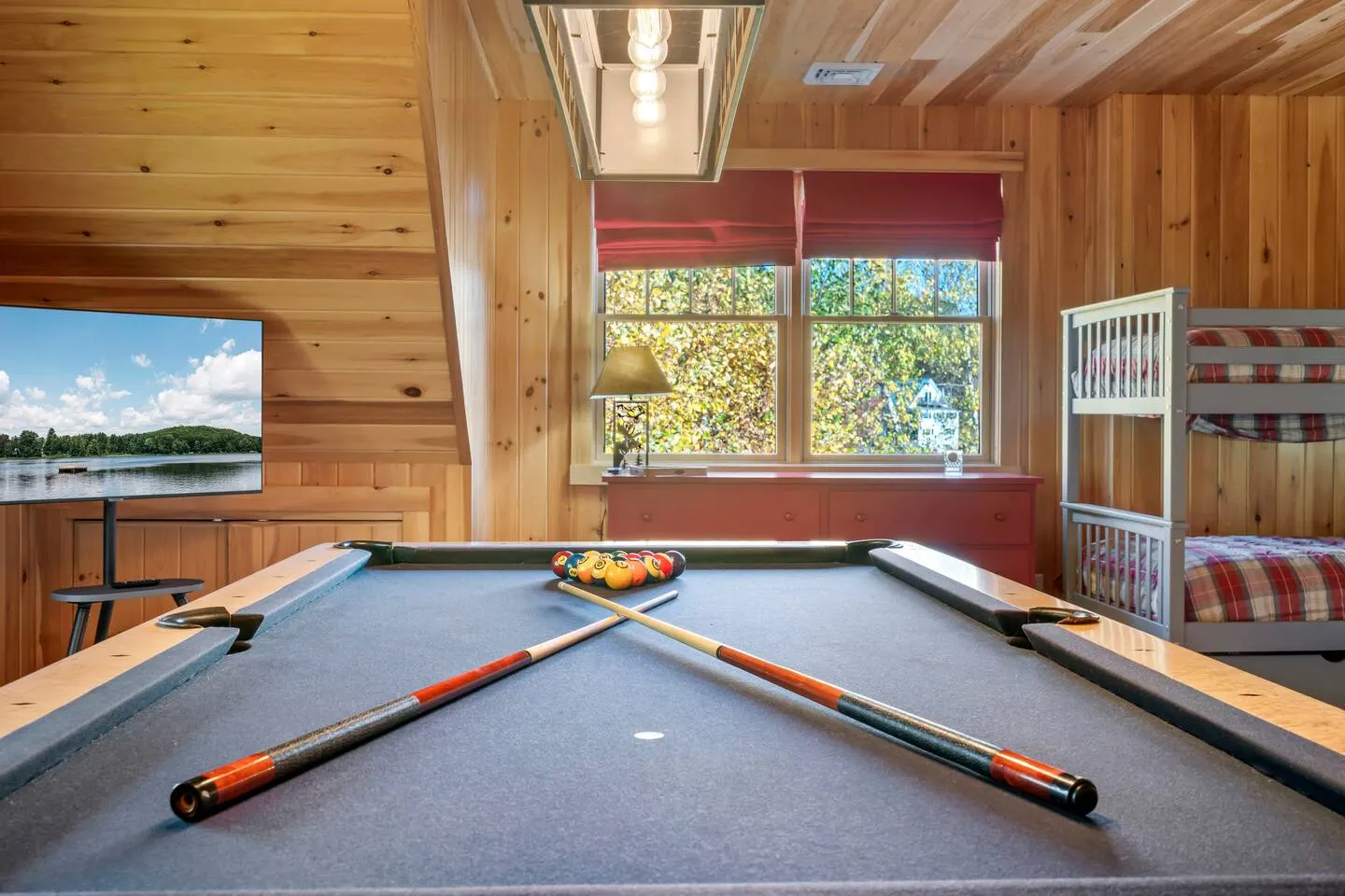 Long Lake Luxury Hot Tub, Theater, Private Dock 7