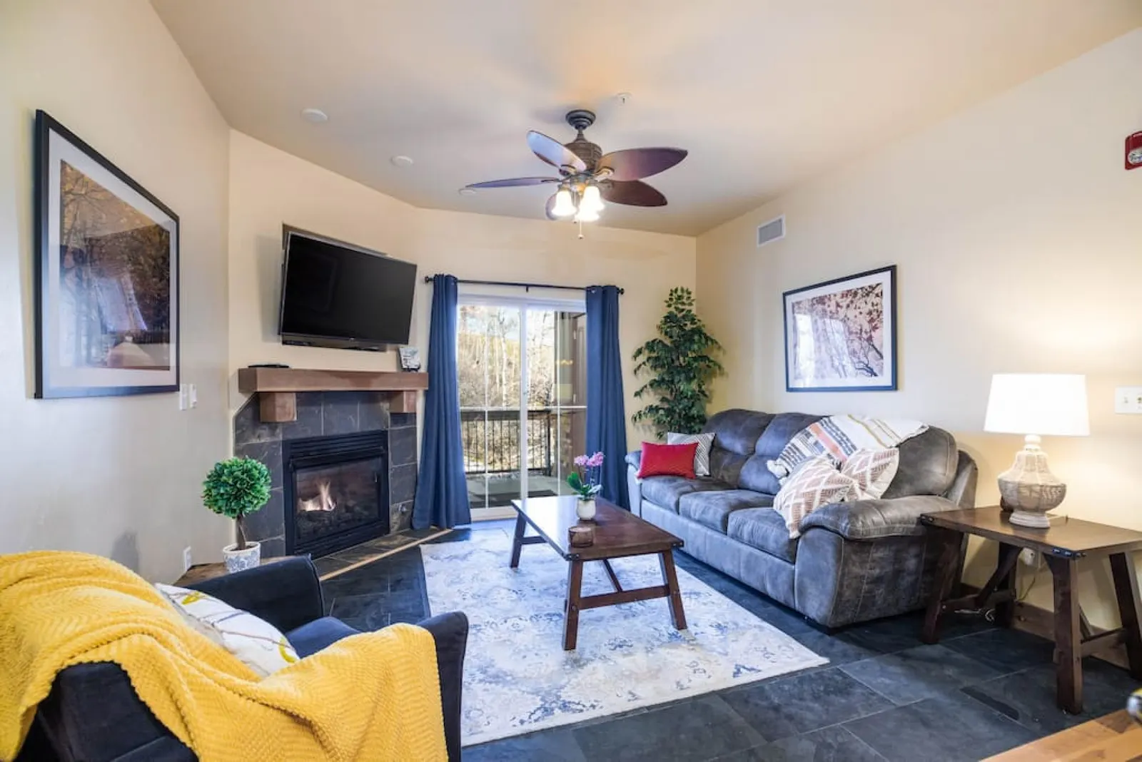 Skier's Dream-Beautifully Updated Park City condo w Hot Tub! — photo 2