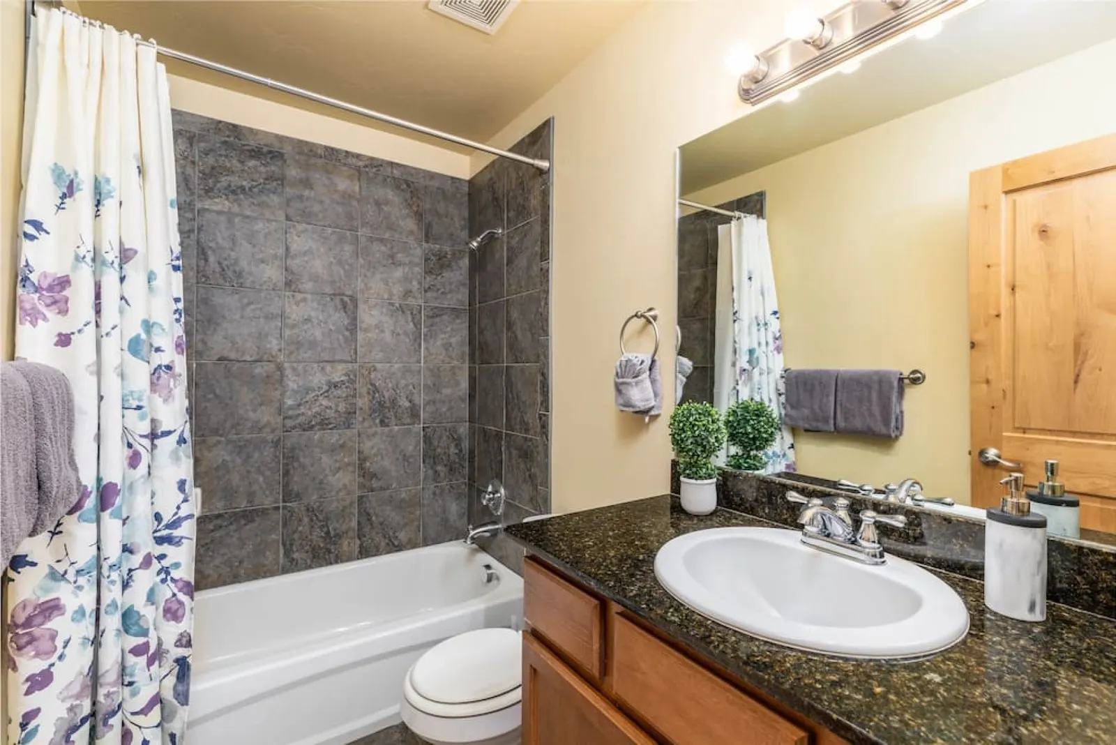 Skier's Dream-Beautifully Updated Park City condo w Hot Tub! 19