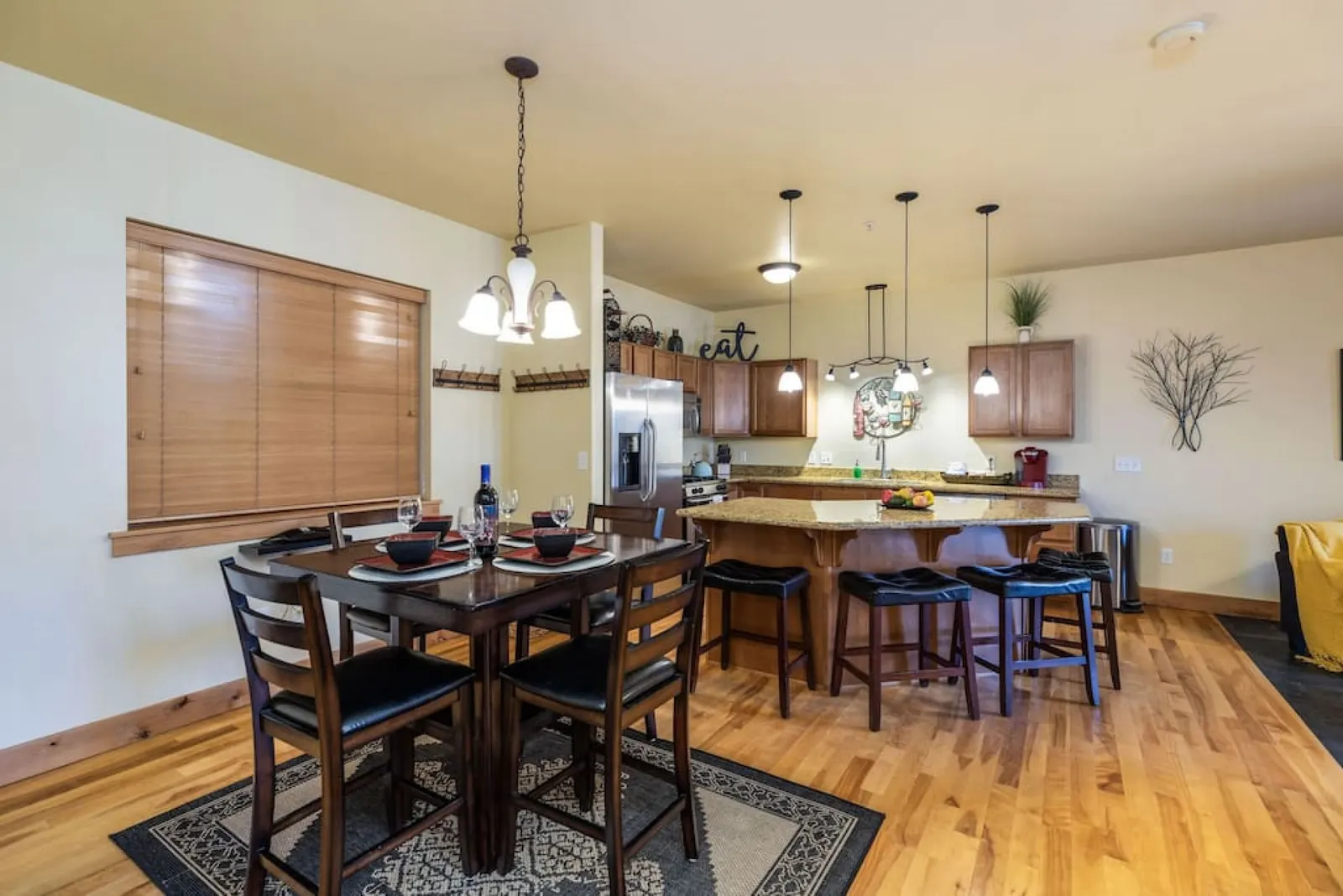 Skier's Dream-Beautifully Updated Park City condo w Hot Tub! 8