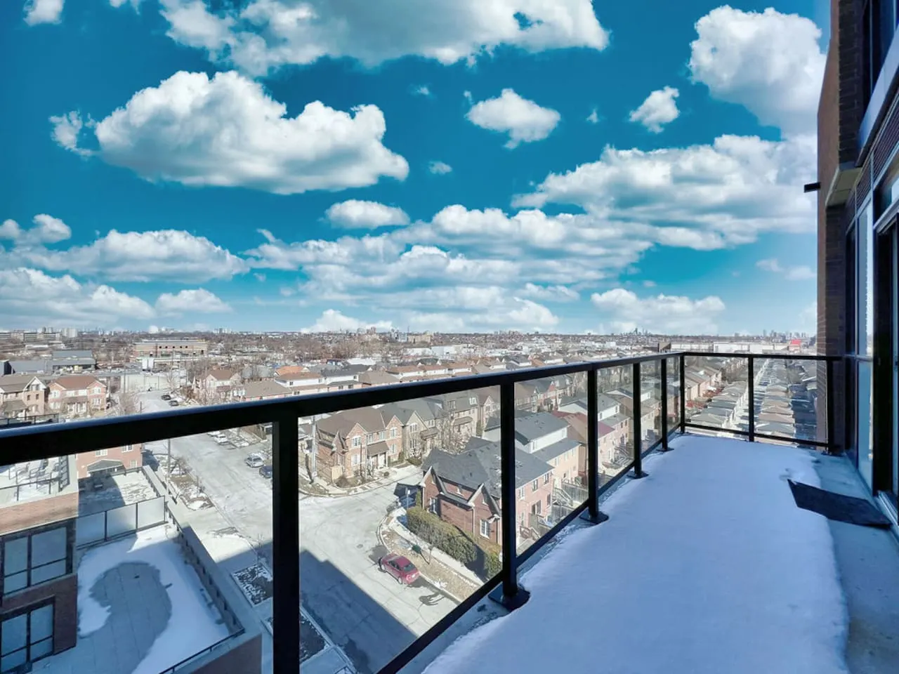 The Viewpoint - Balcony Free Parking 14