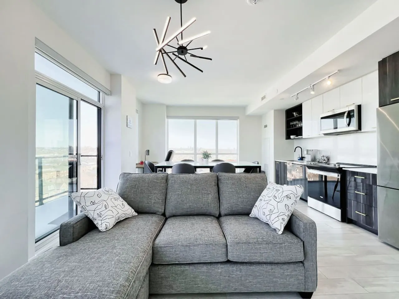 The Viewpoint - Balcony Free Parking 18