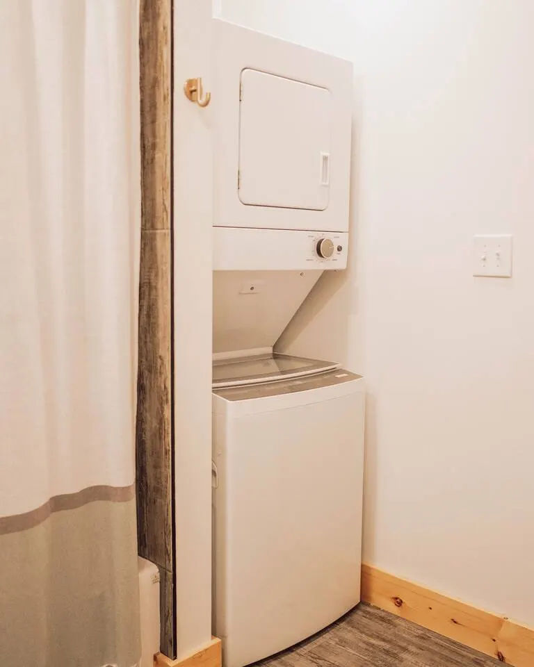 Spacious 1BD Apt in the heart of the Tree Streets 19