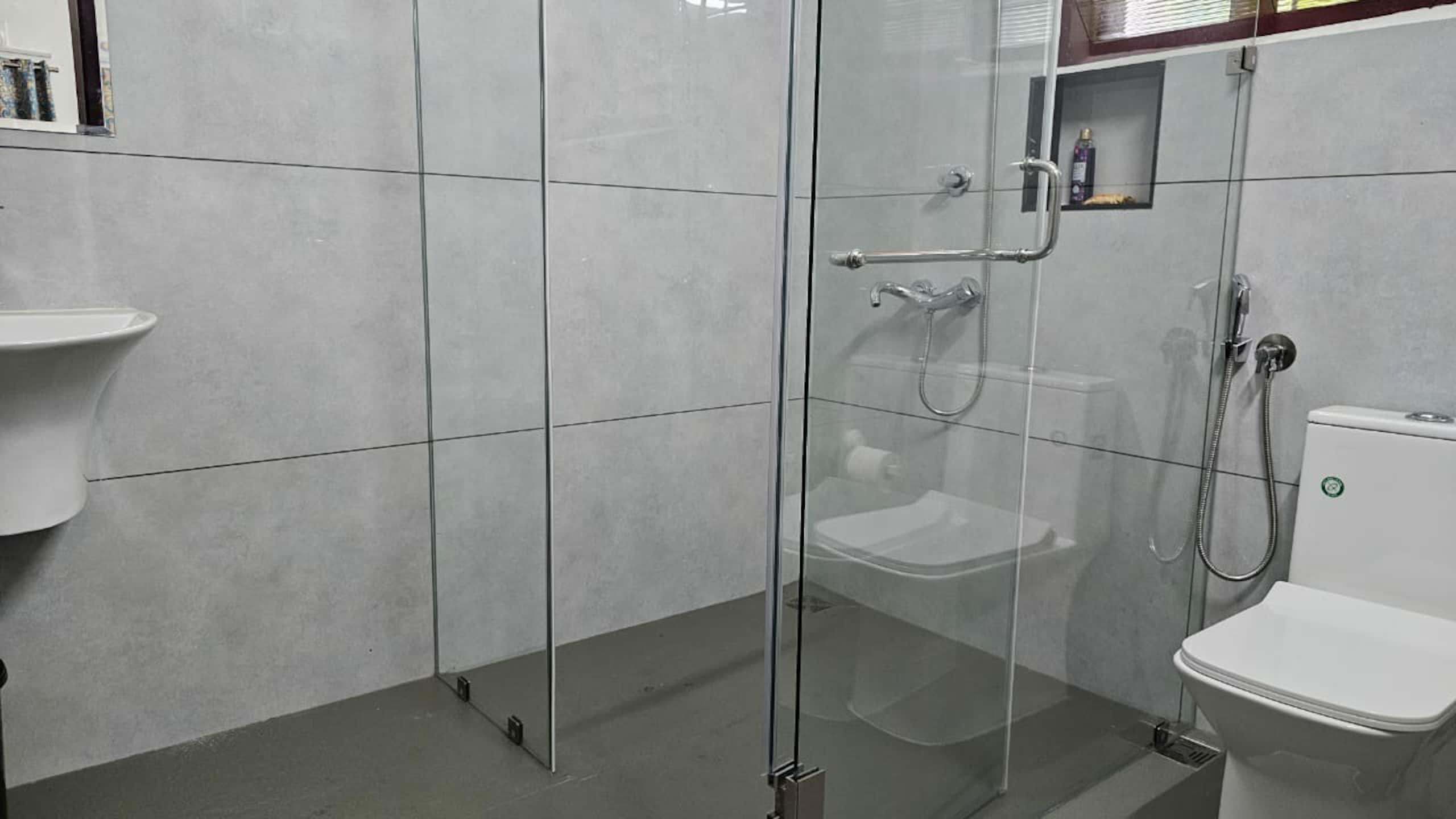 VILLA 709: Luxurious villa near Metro station. 11