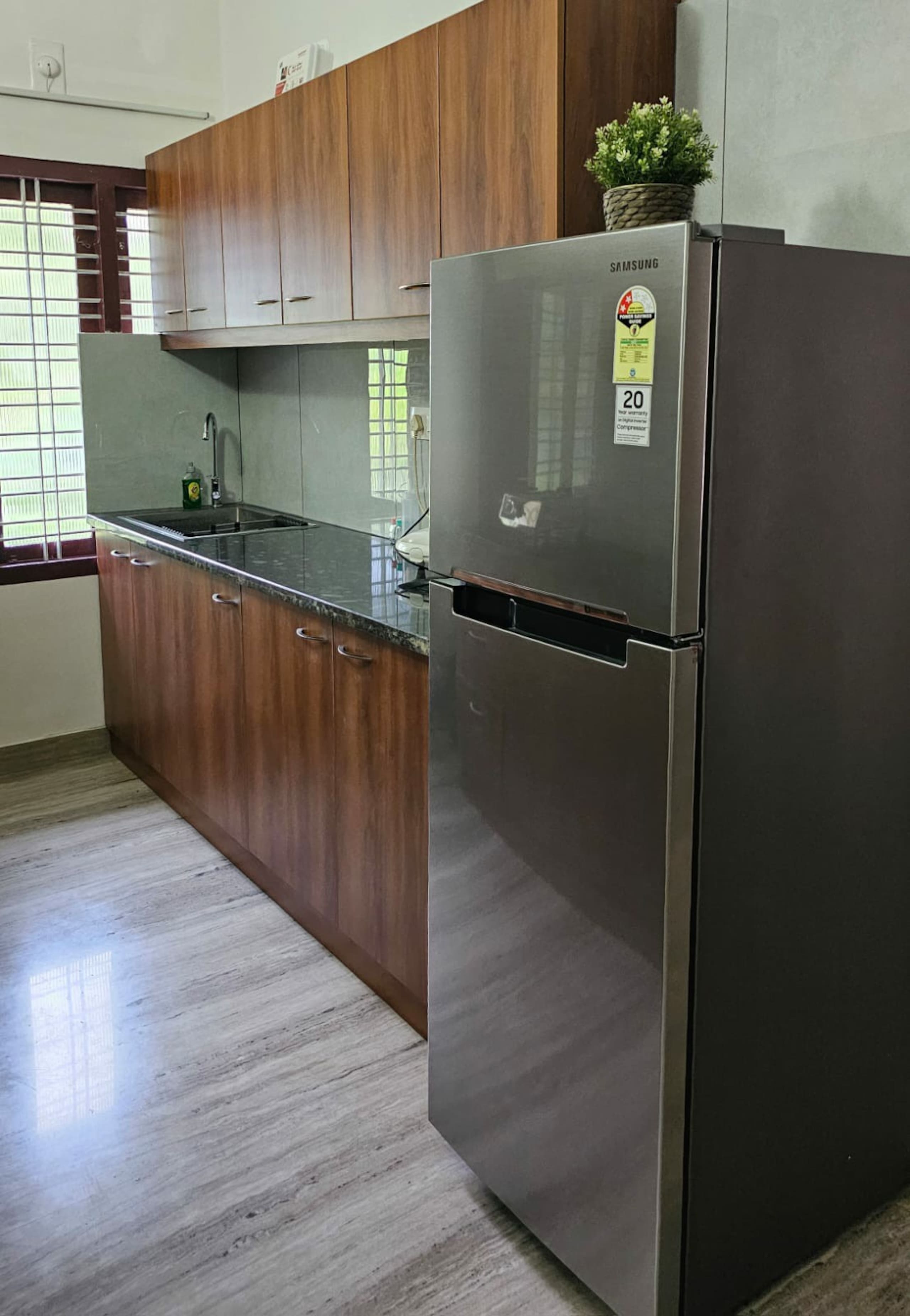 VILLA 709: Luxurious villa near Metro station. 5