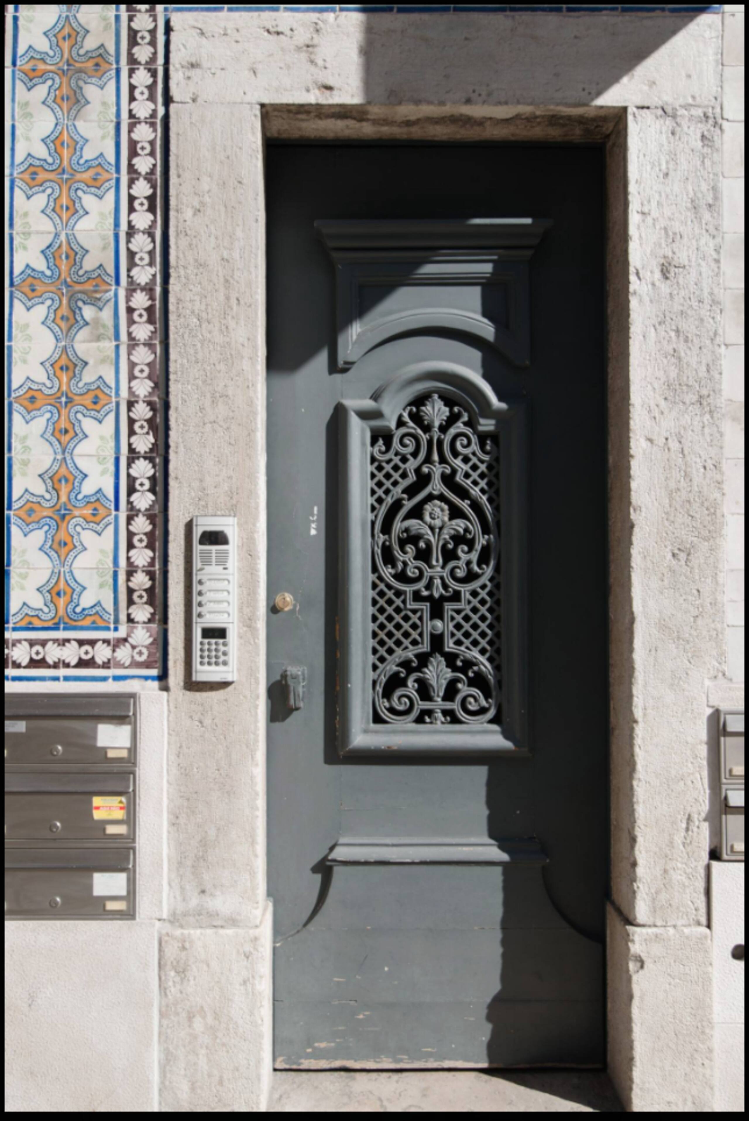 Historic Lisbon Tile House 28