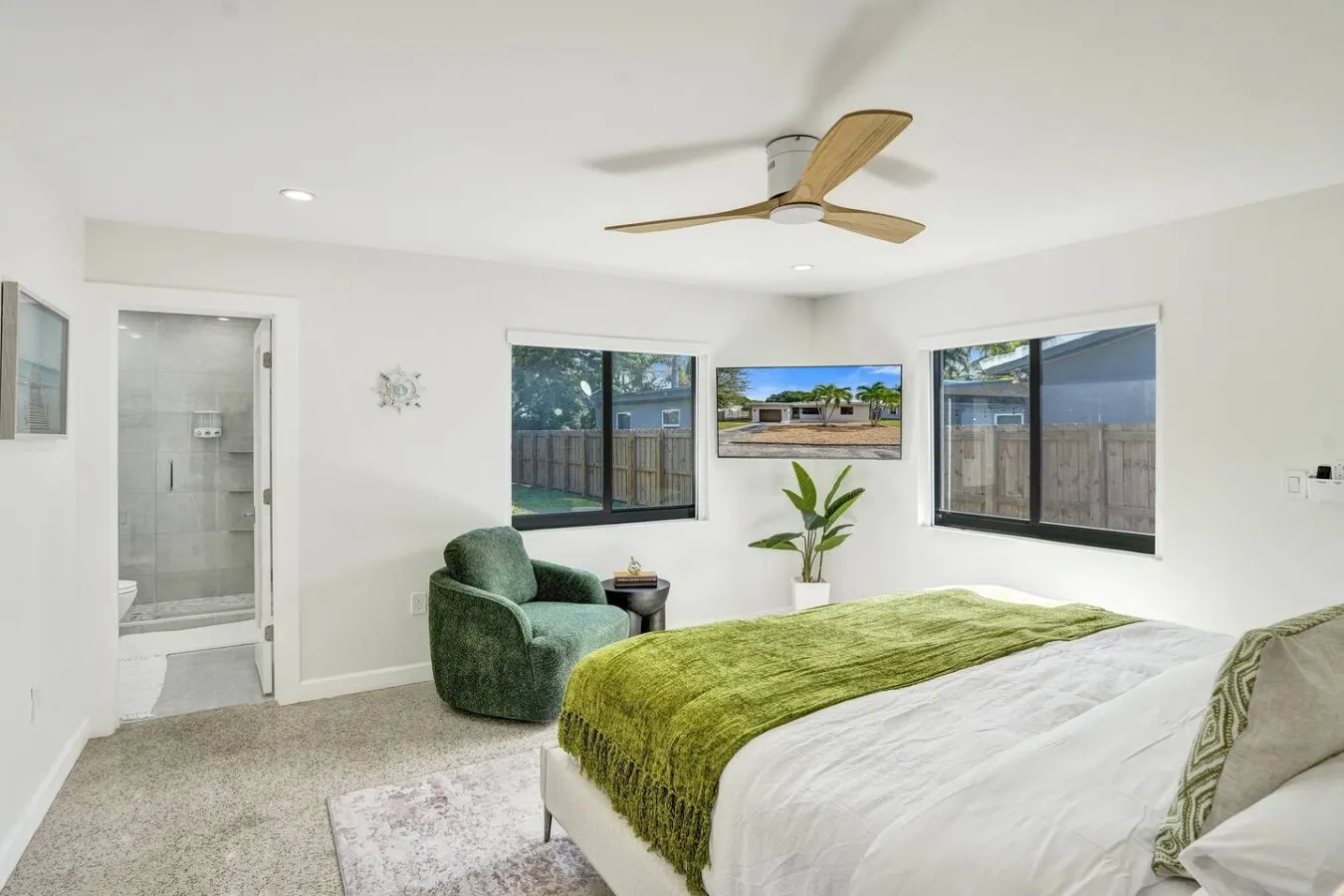 Monthly - 1228 Stylish 2BR 16
